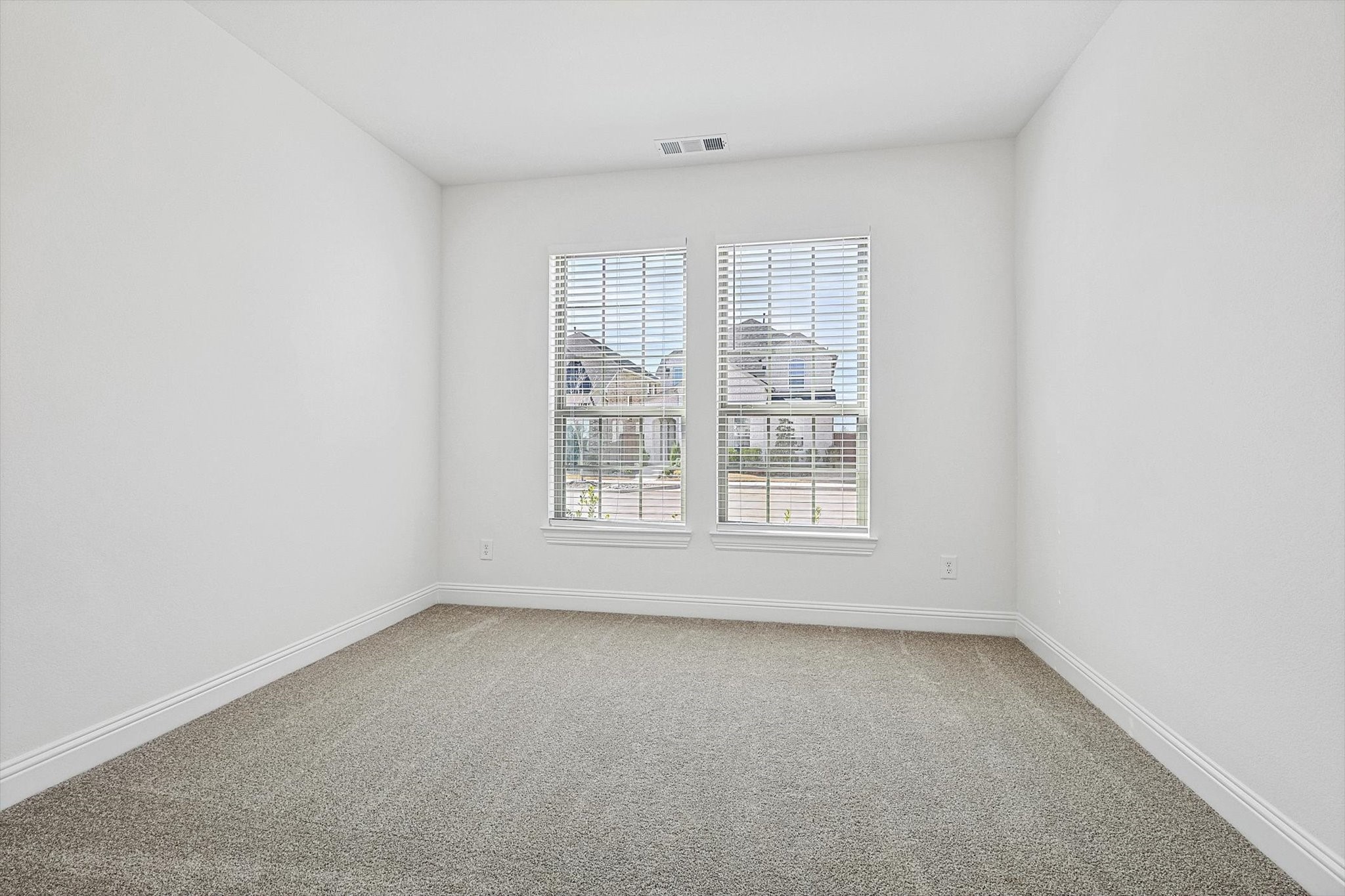 2704 Epping Way