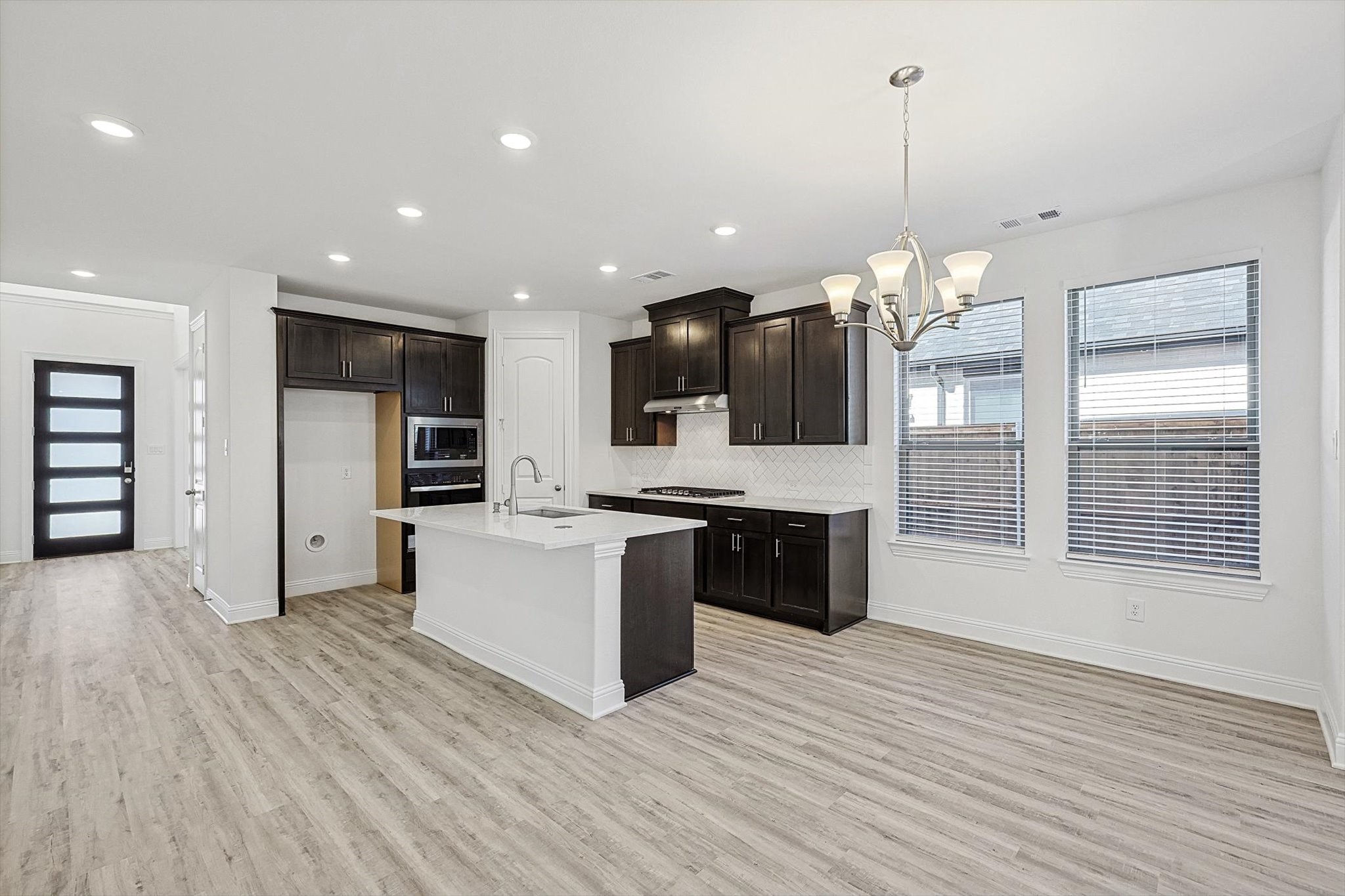 2704 Epping Way