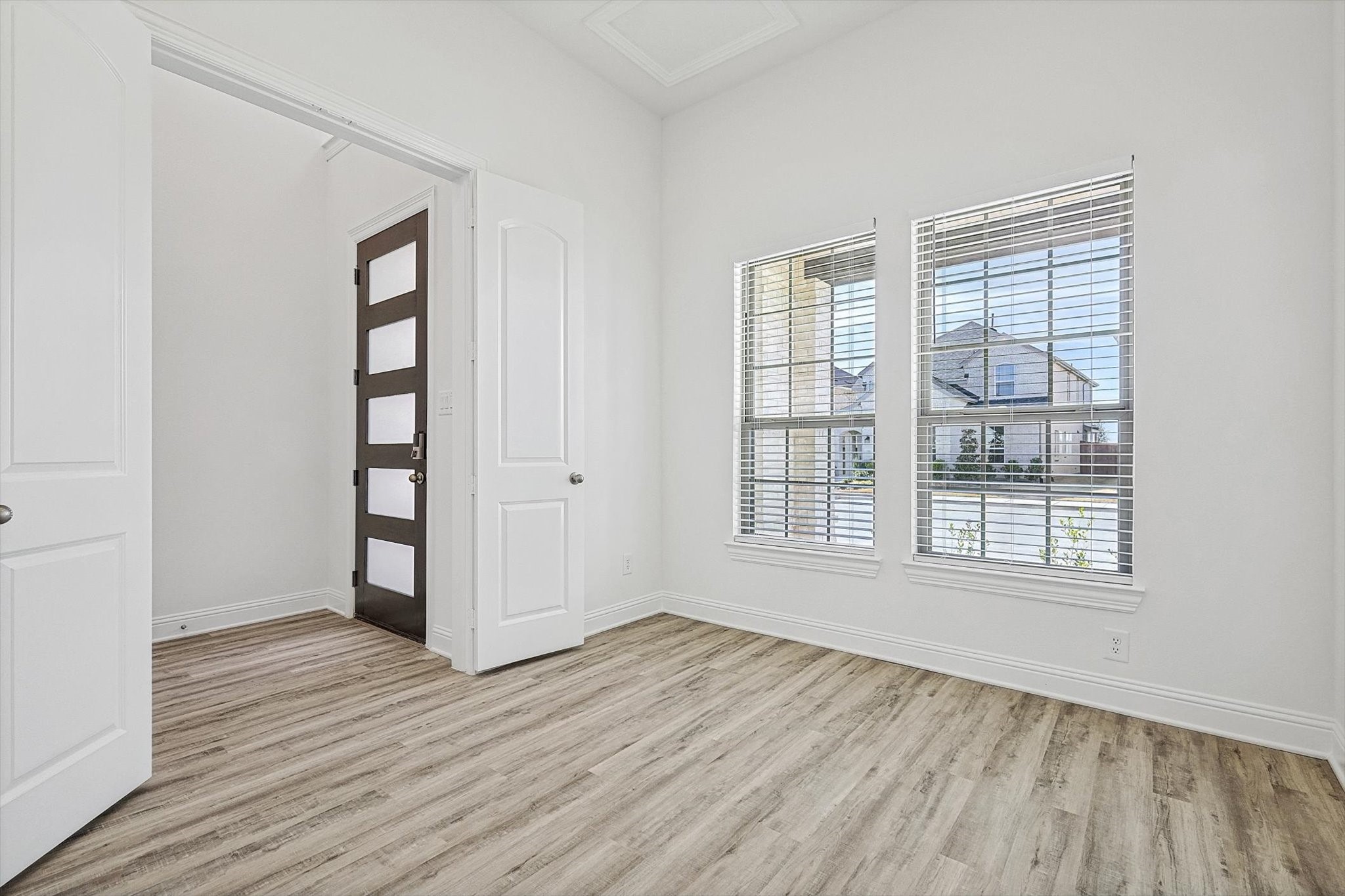 2704 Epping Way