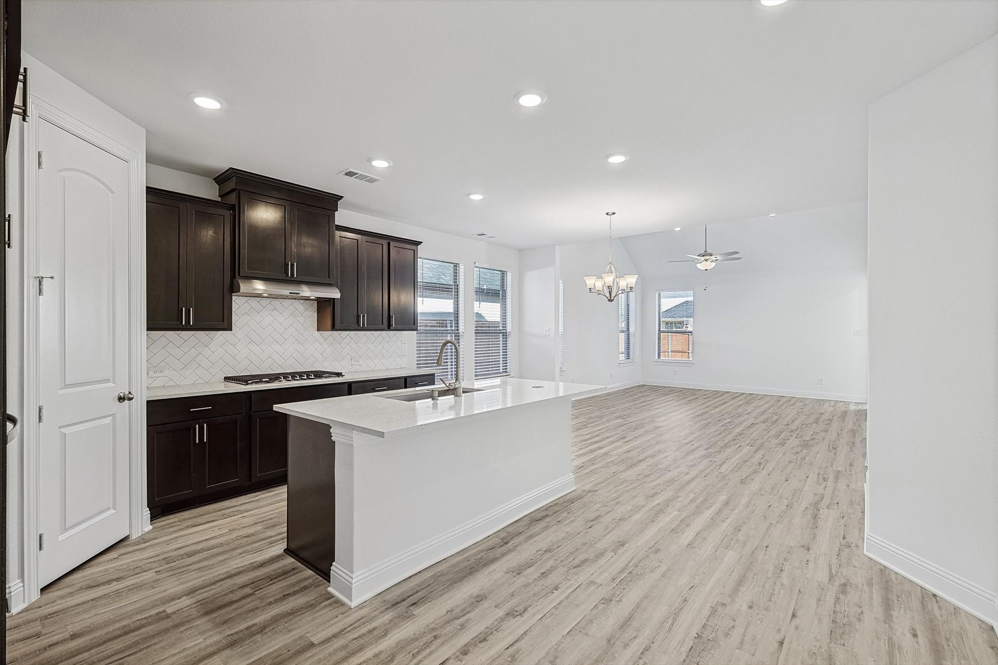 2704 Epping Way