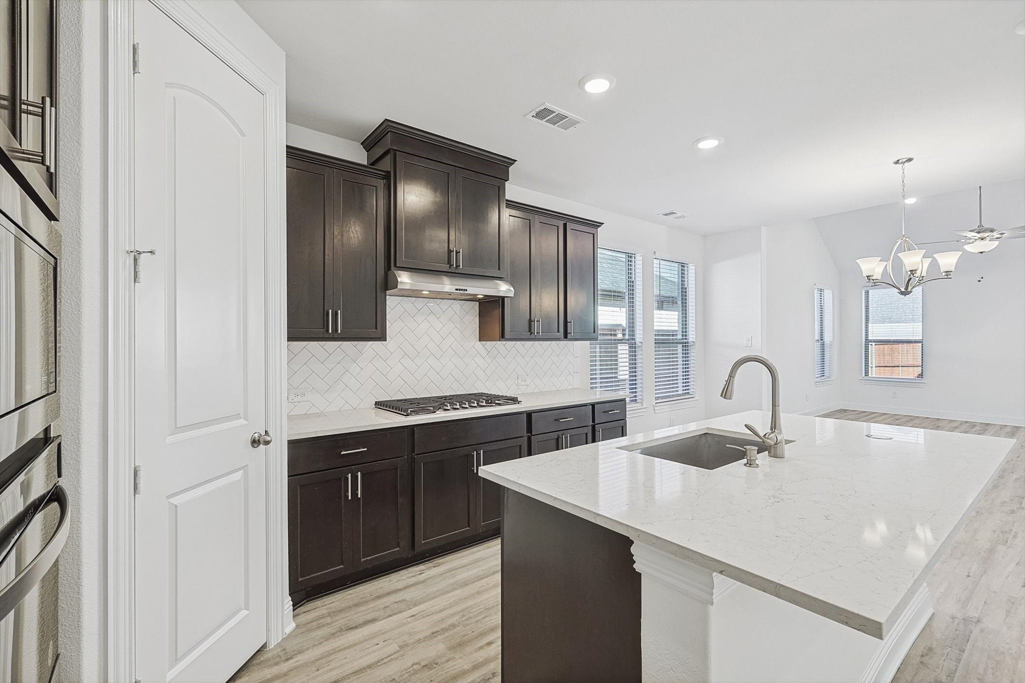 2704 Epping Way