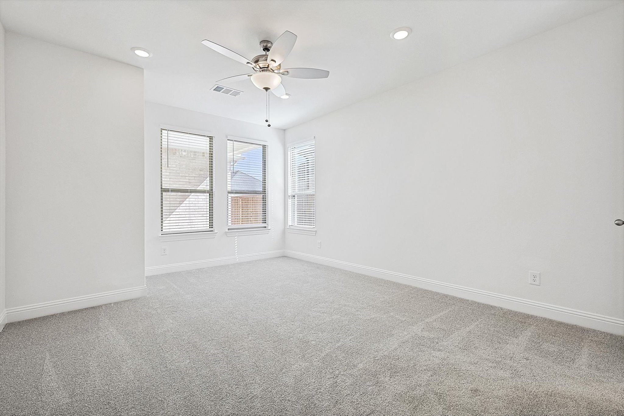2704 Epping Way