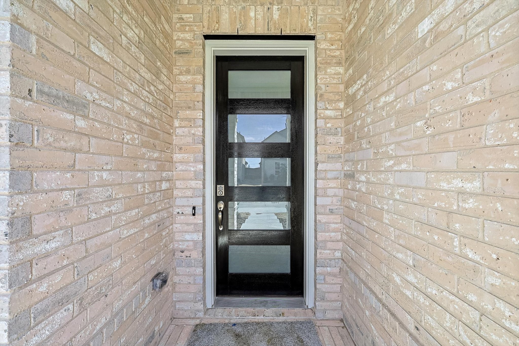2704 Epping Way