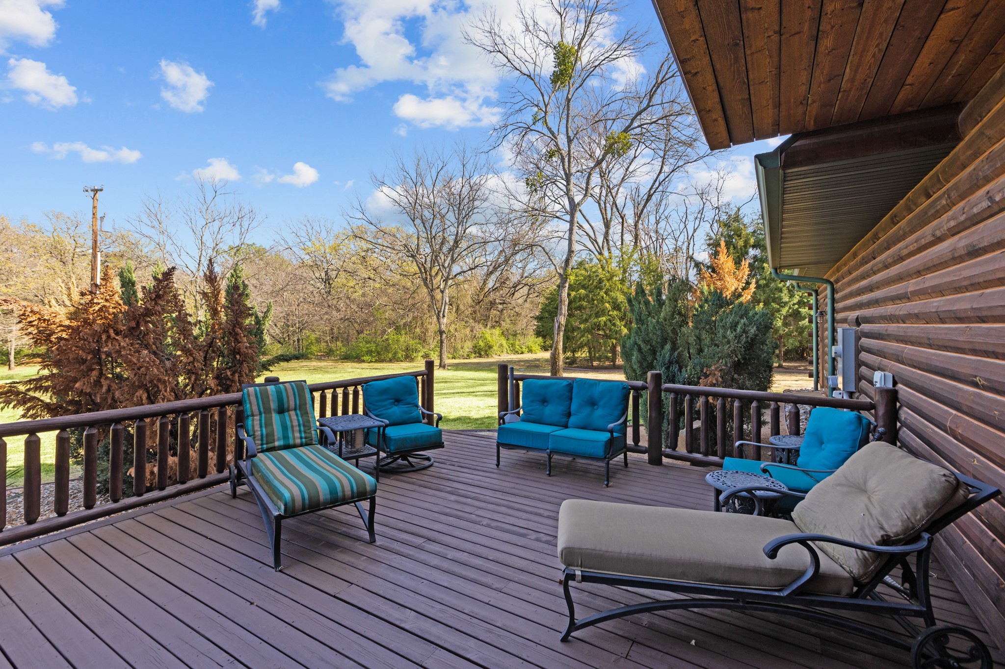 751 Oak View Drive