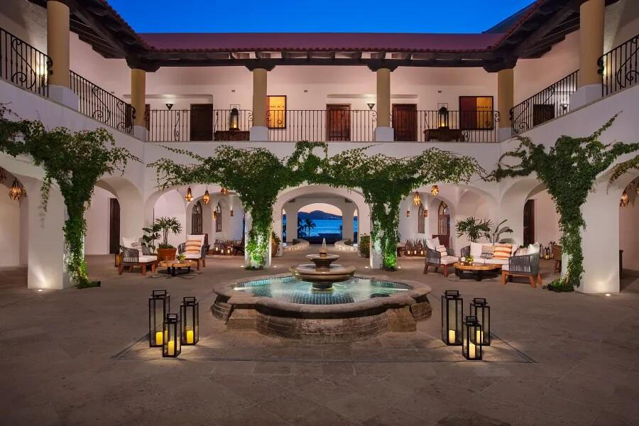 Penthouse Delfin 302 at Casa del Mar