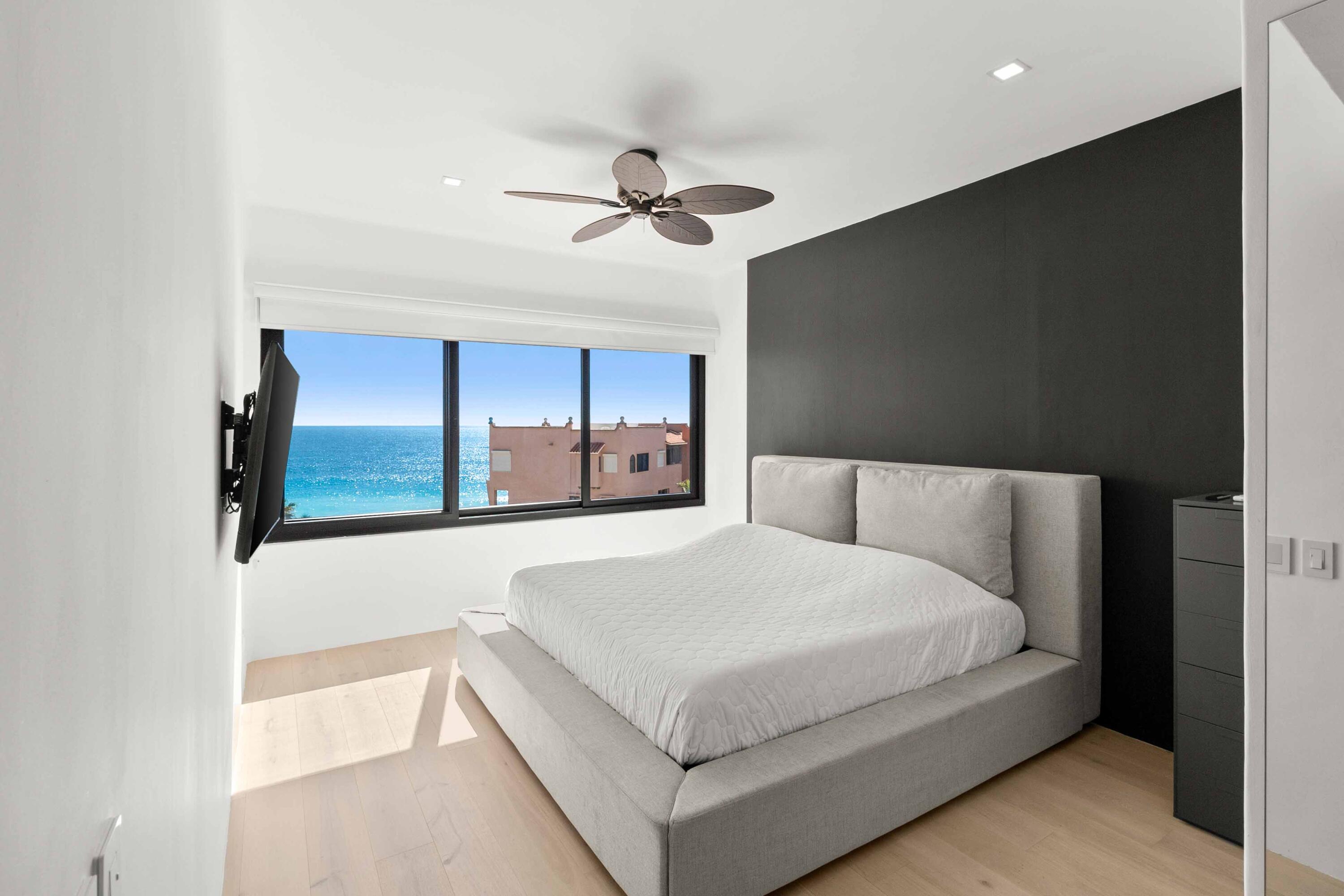 Penthouse Delfin 302 at Casa del Mar