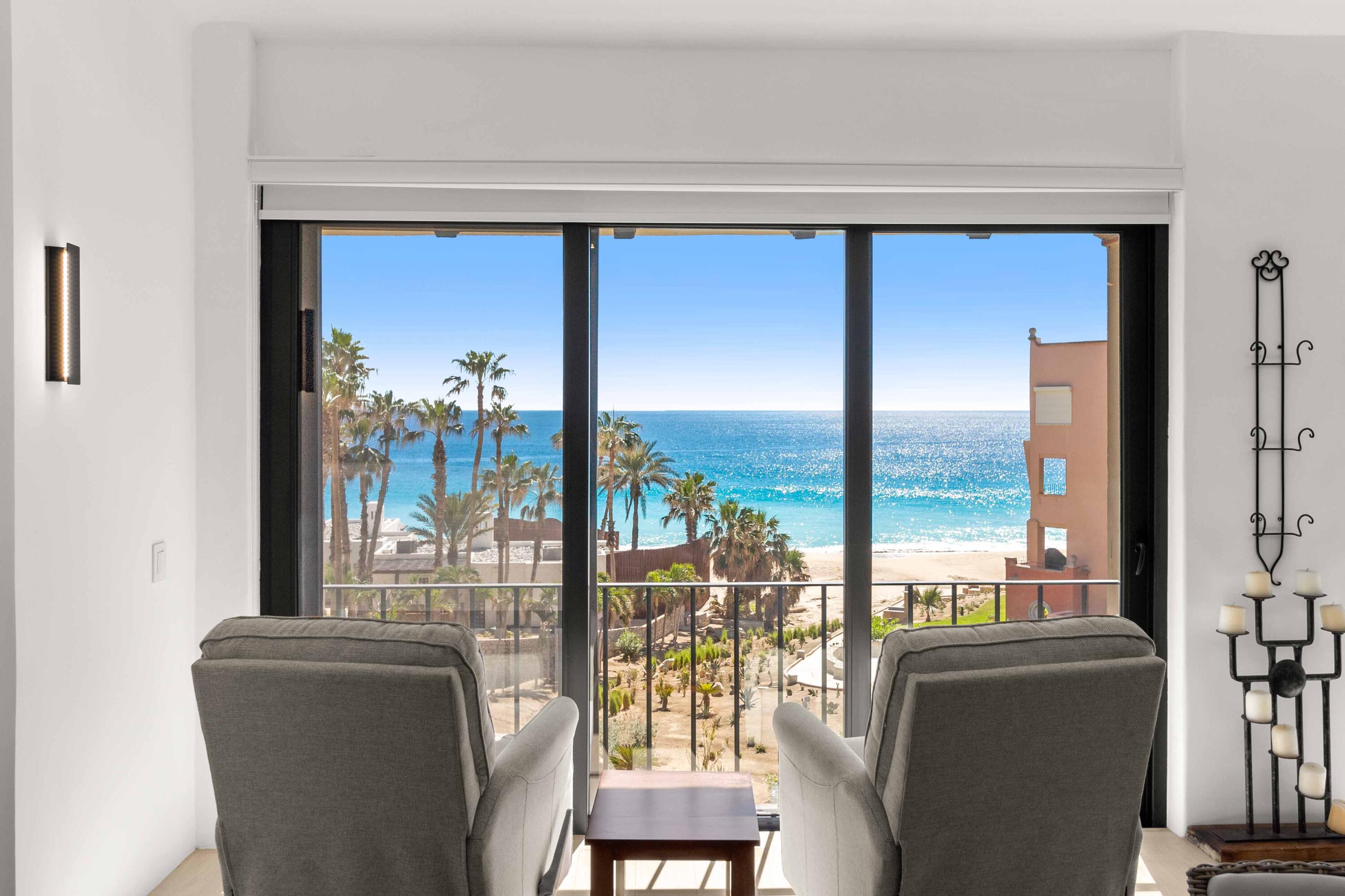Penthouse Delfin 302 at Casa del Mar