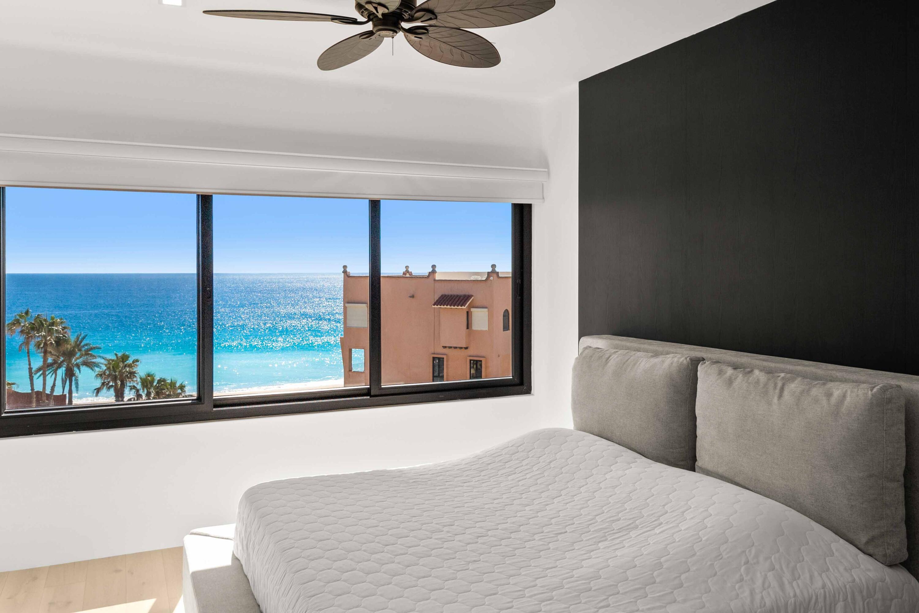 Penthouse Delfin 302 at Casa del Mar
