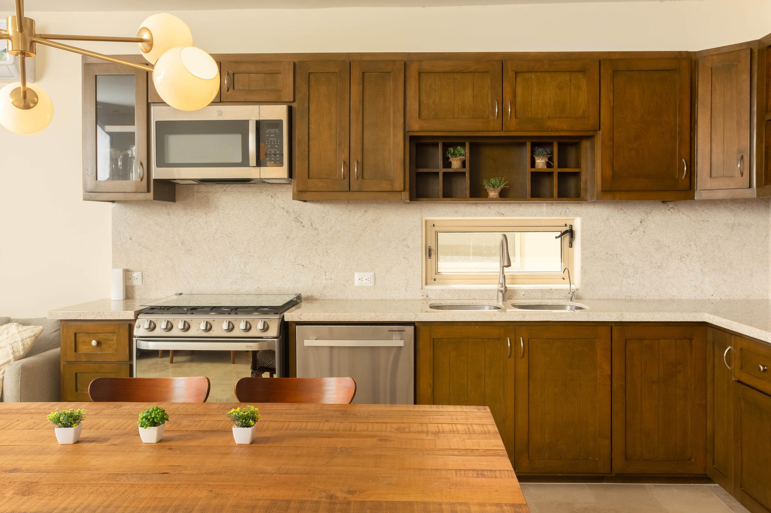 Penthouse 642 Ventanas 3B