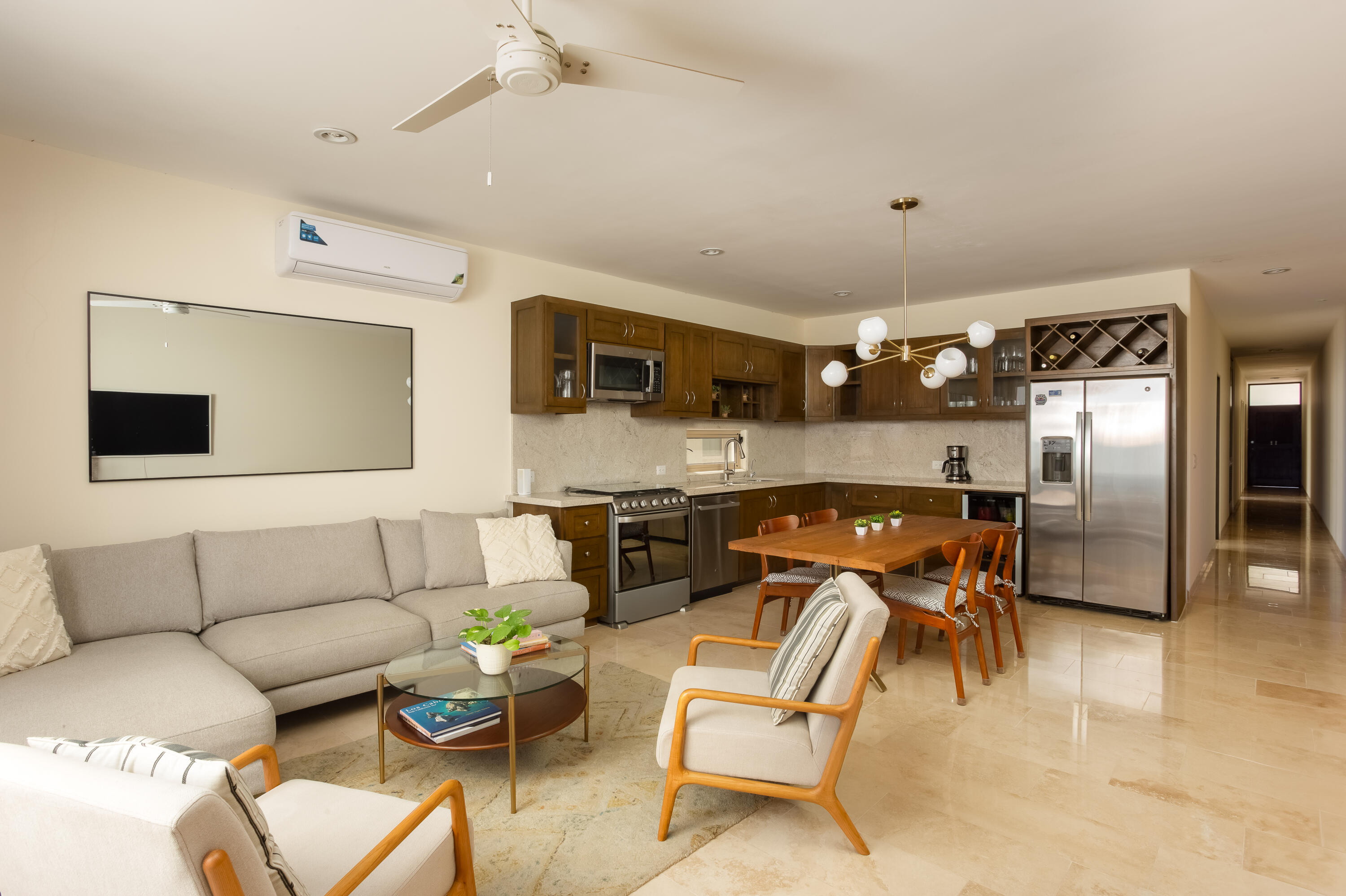 Penthouse 642 Ventanas 3B