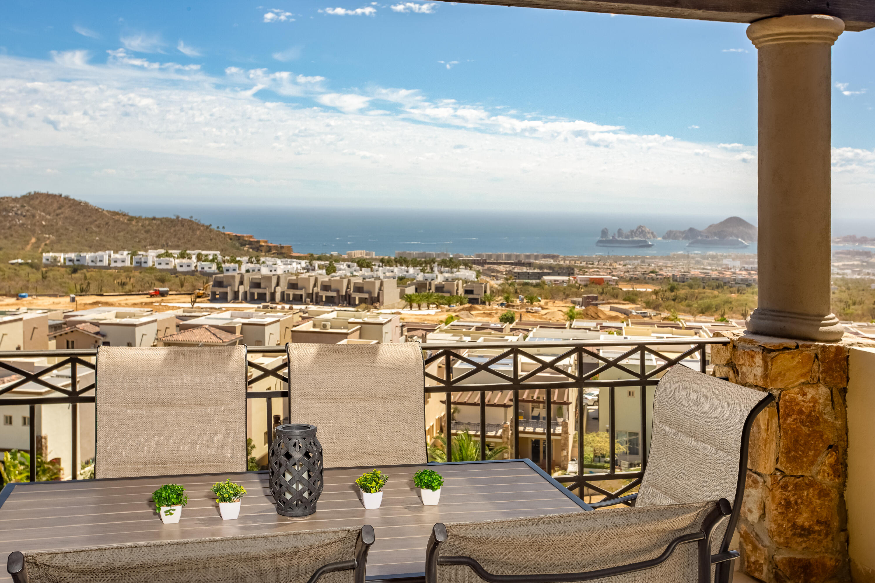 Penthouse 642 Ventanas 3B