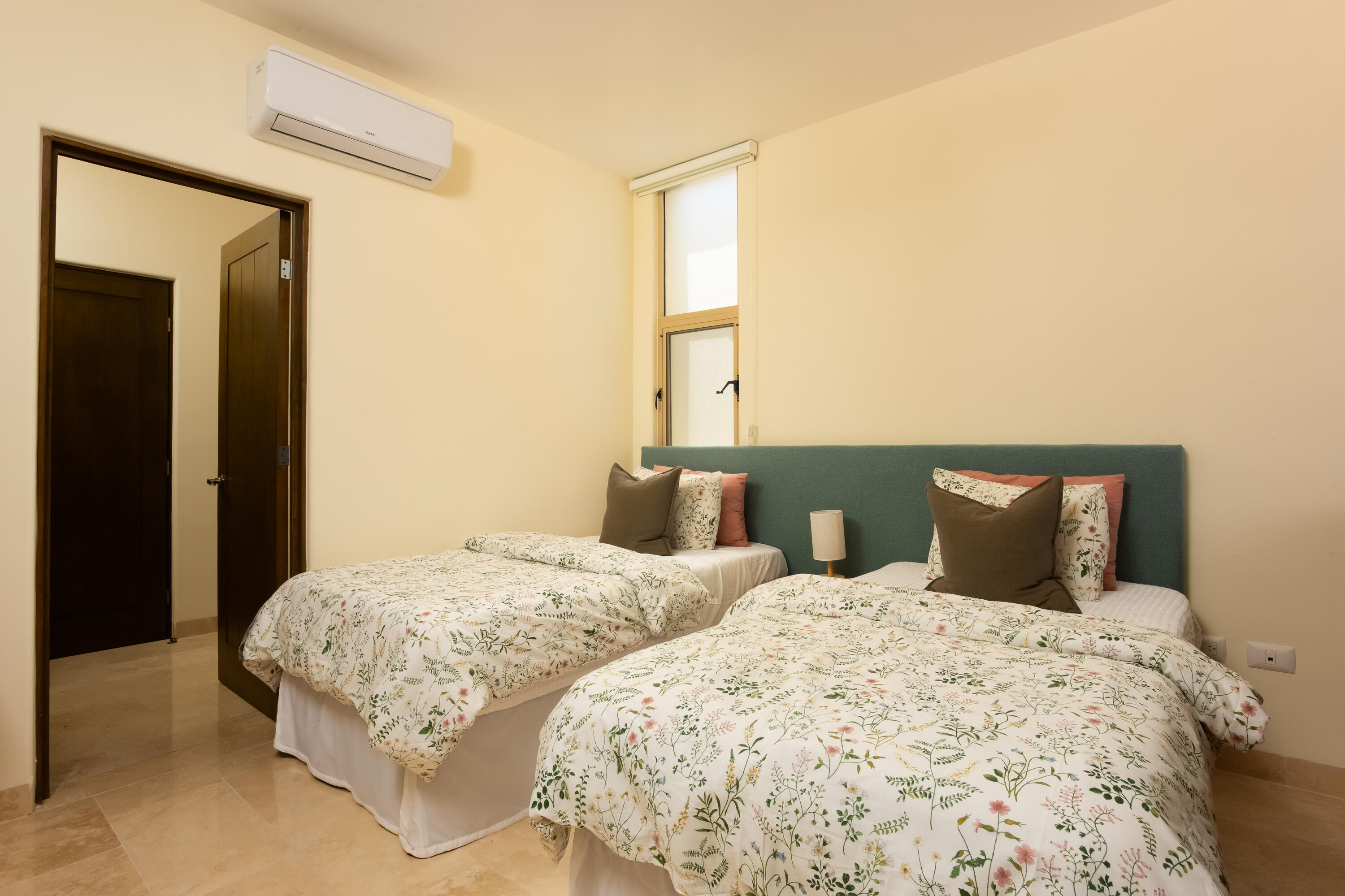 Penthouse 642 Ventanas 3B