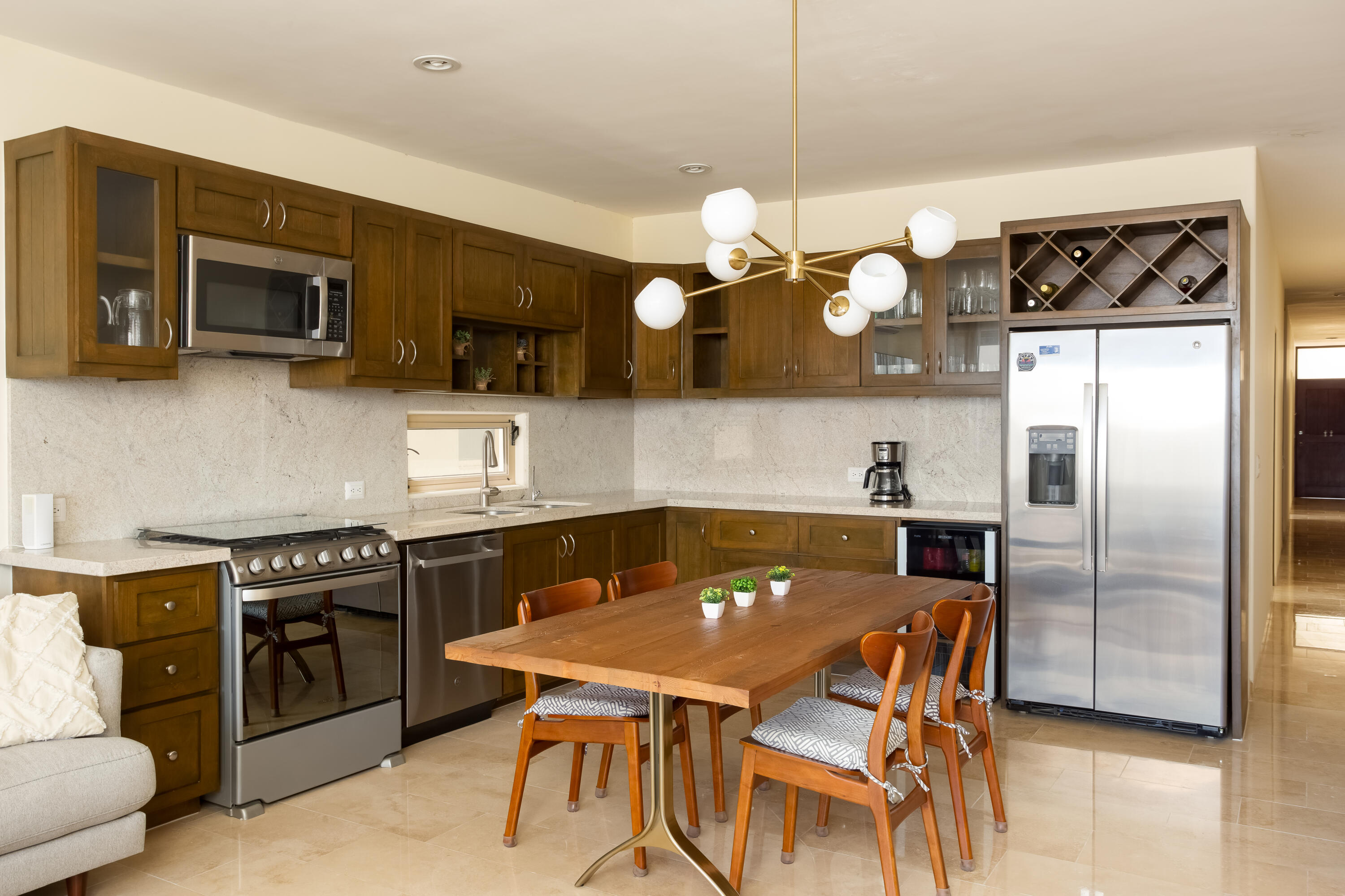 Penthouse 642 Ventanas 3B
