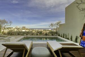 Solesta Luxury Residence 9C