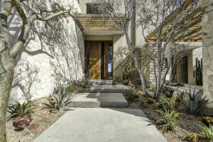 Solesta Luxury Residence 9C