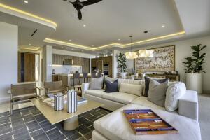 Solesta Luxury Residence 9C