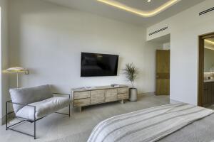 Solesta Luxury Residence 9C