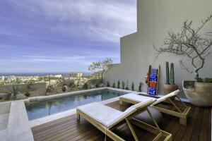 Solesta Luxury Residence 9C
