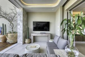 Solesta Luxury Residence 9C