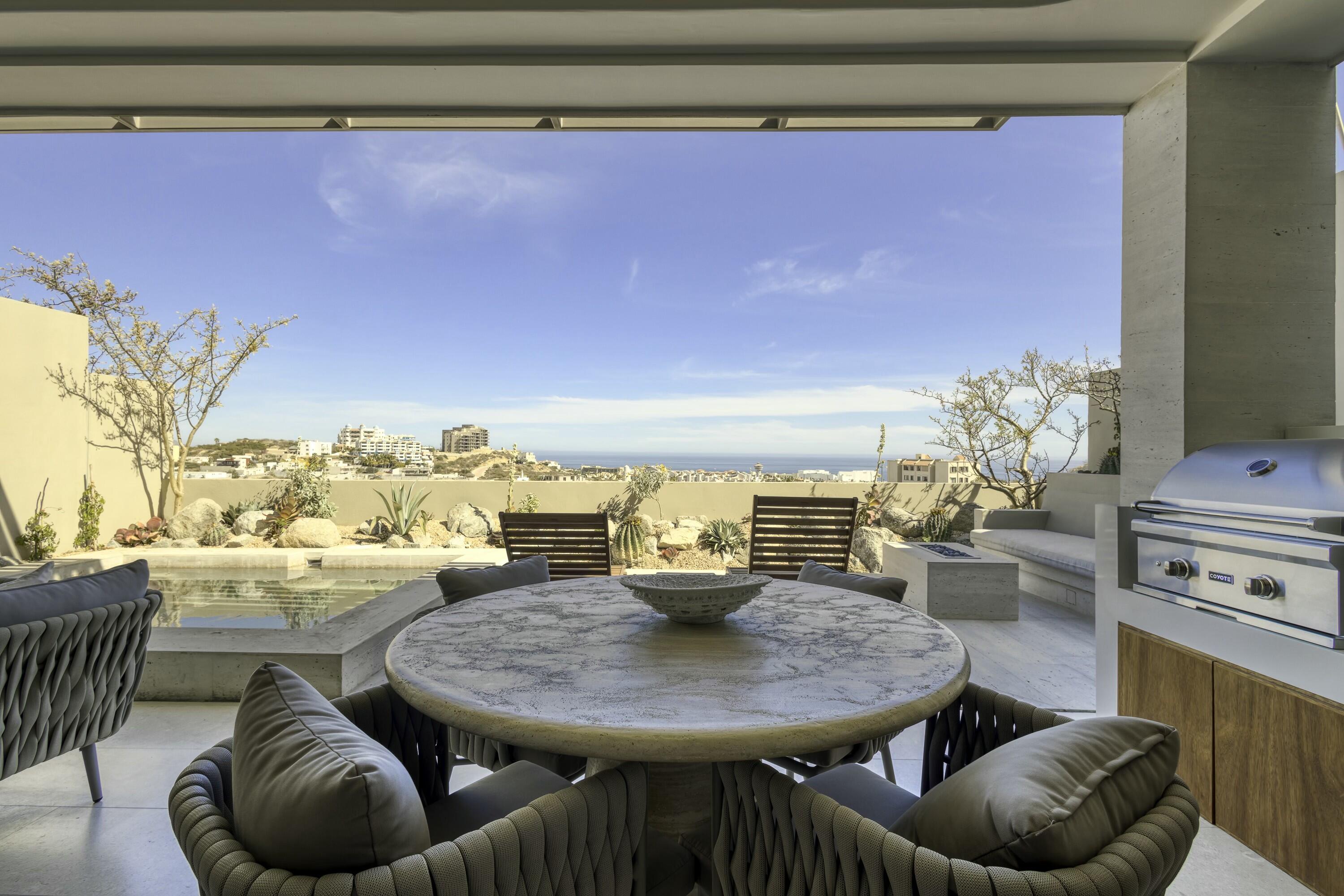 Solesta Luxury Residence 1F
