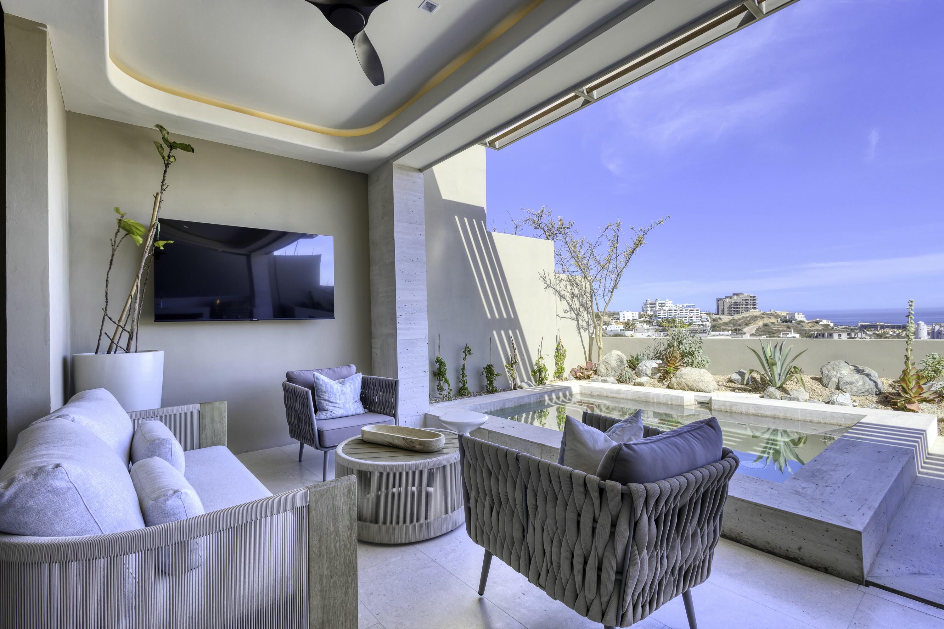 Solesta Luxury Residence 1F