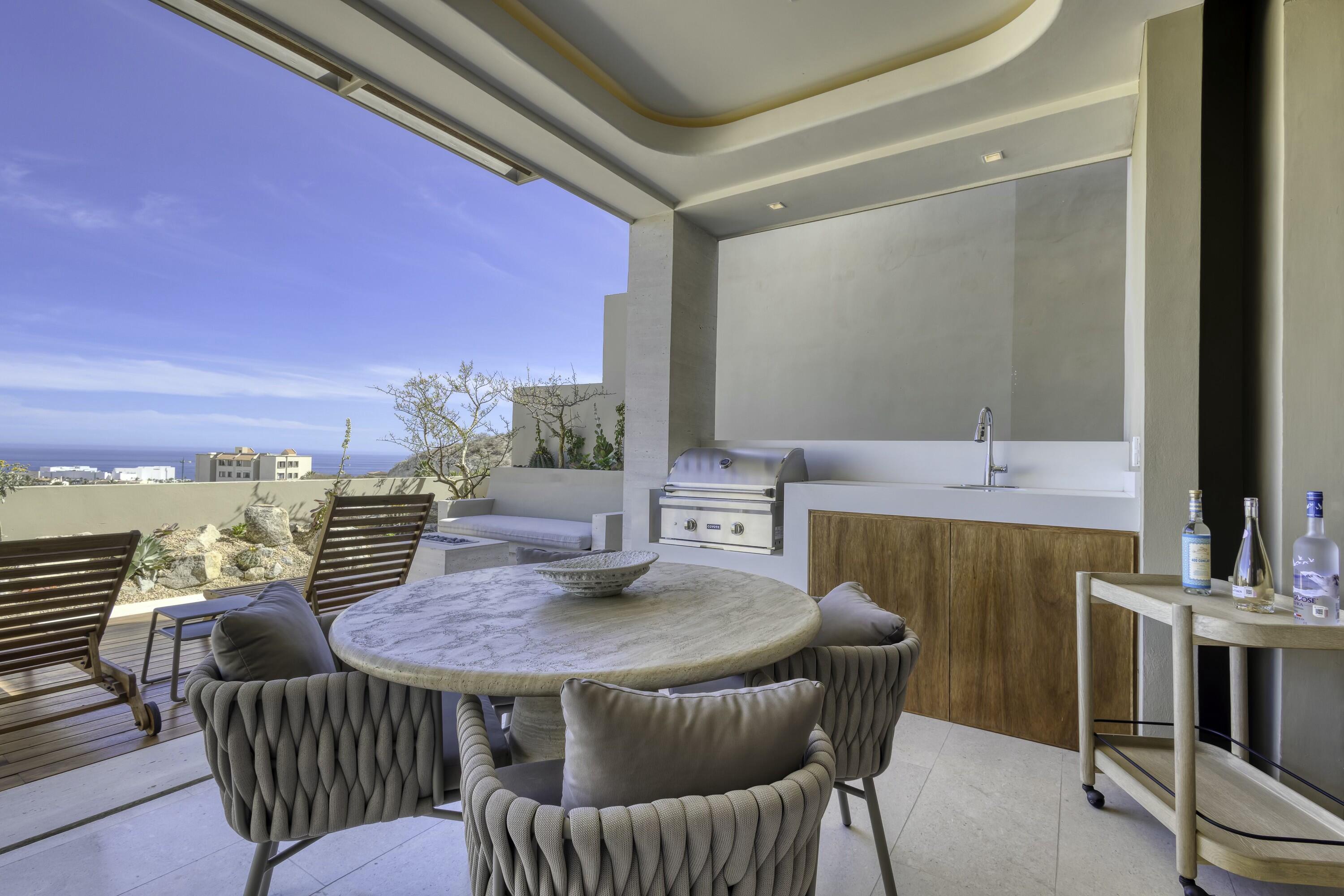 Solesta Luxury Residence 1F