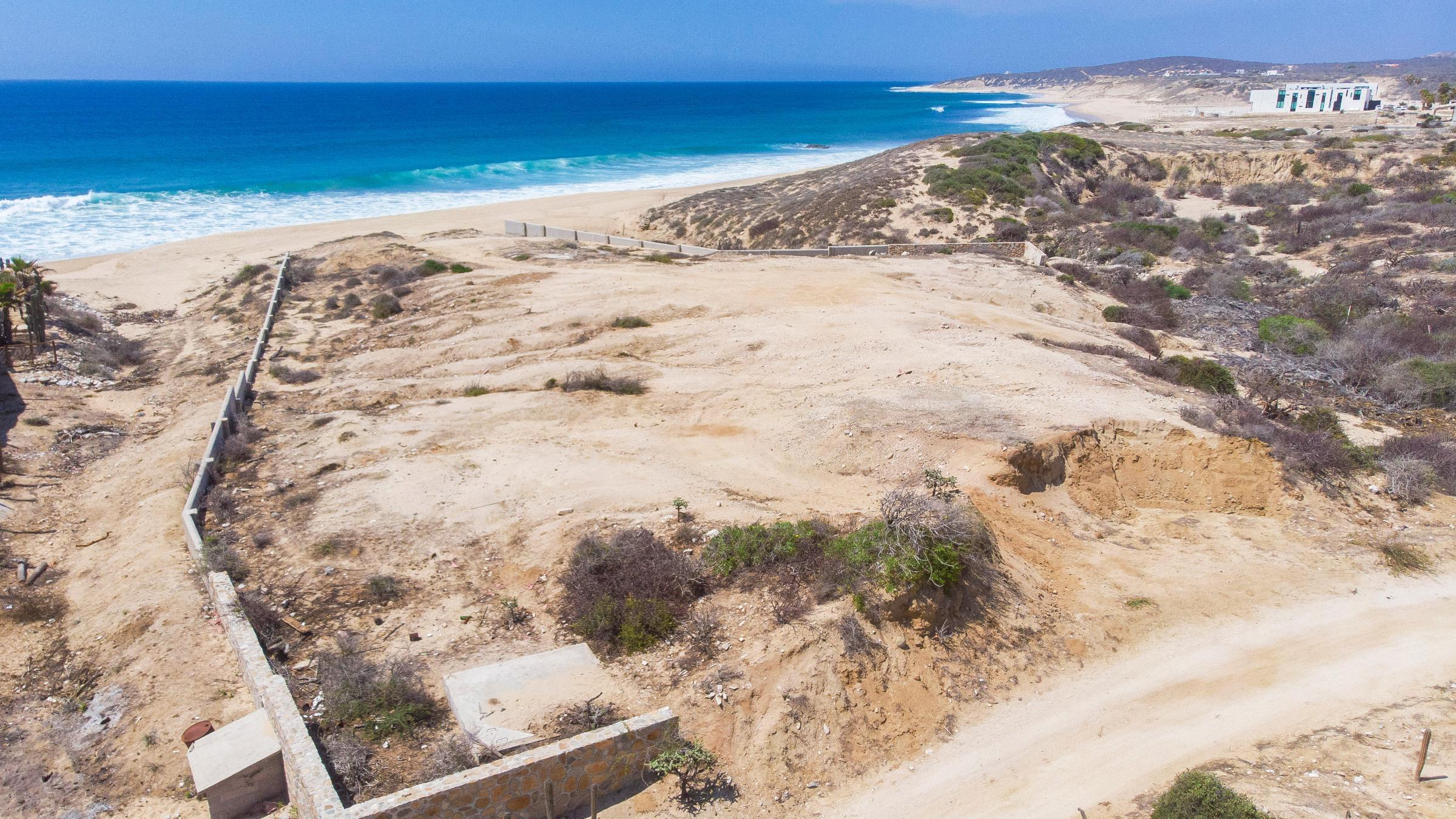 Vinorama Beachfront Lot 9