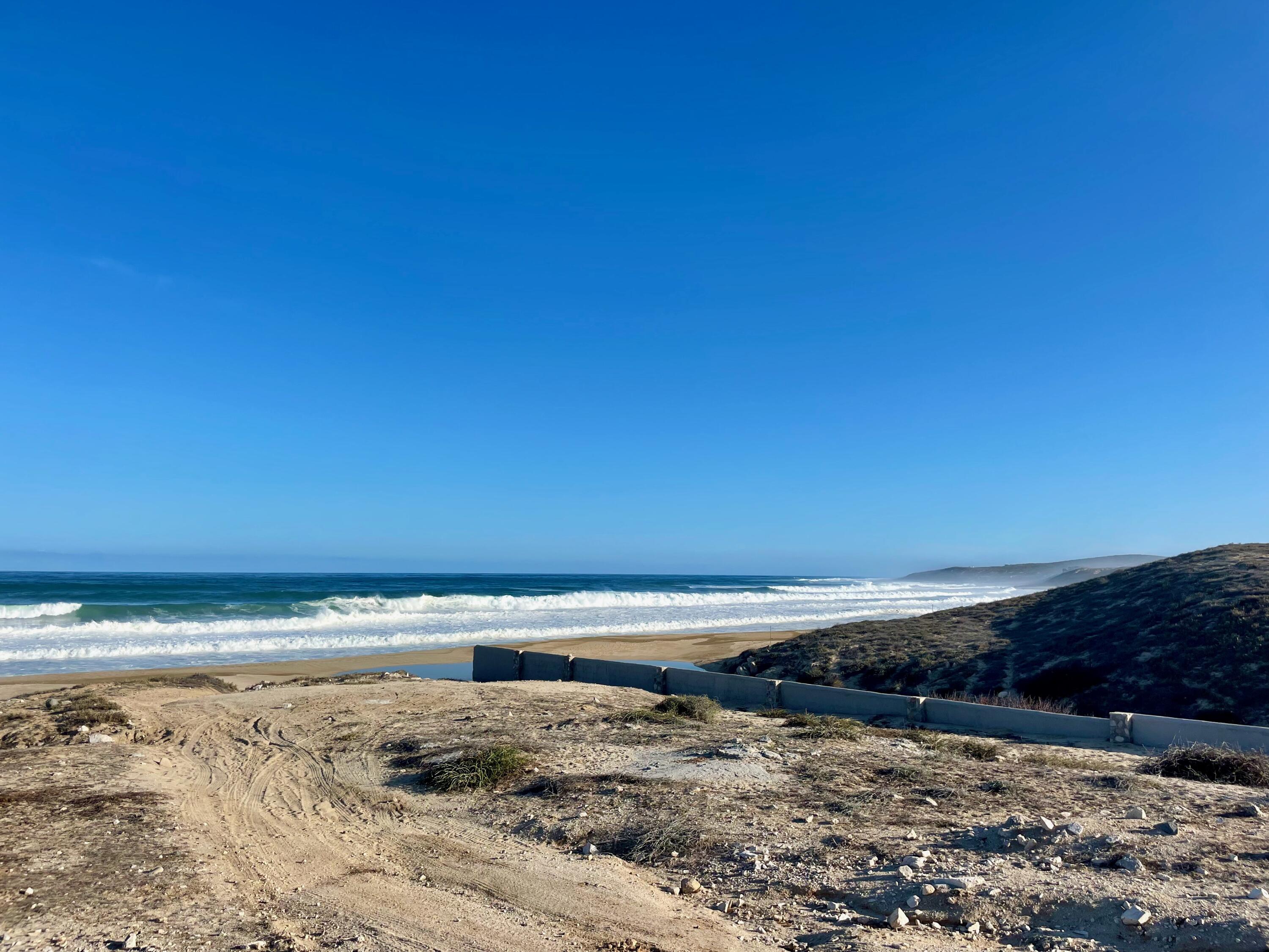 Vinorama Beachfront Lot 9