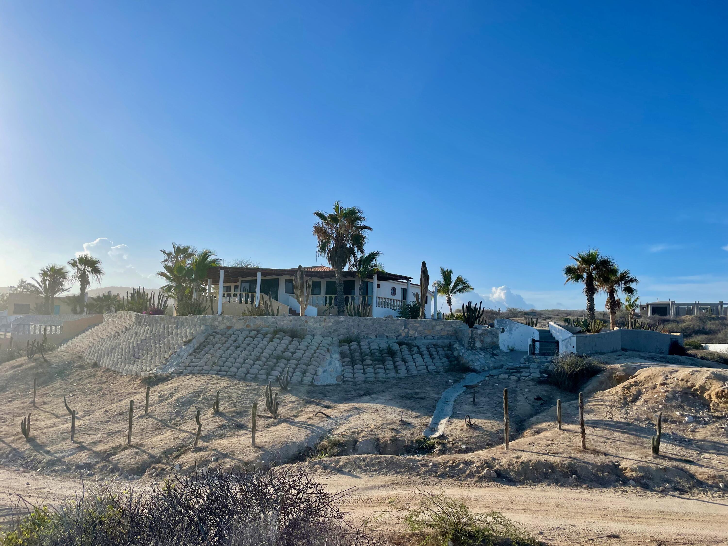 Vinorama Beachfront Lot 9
