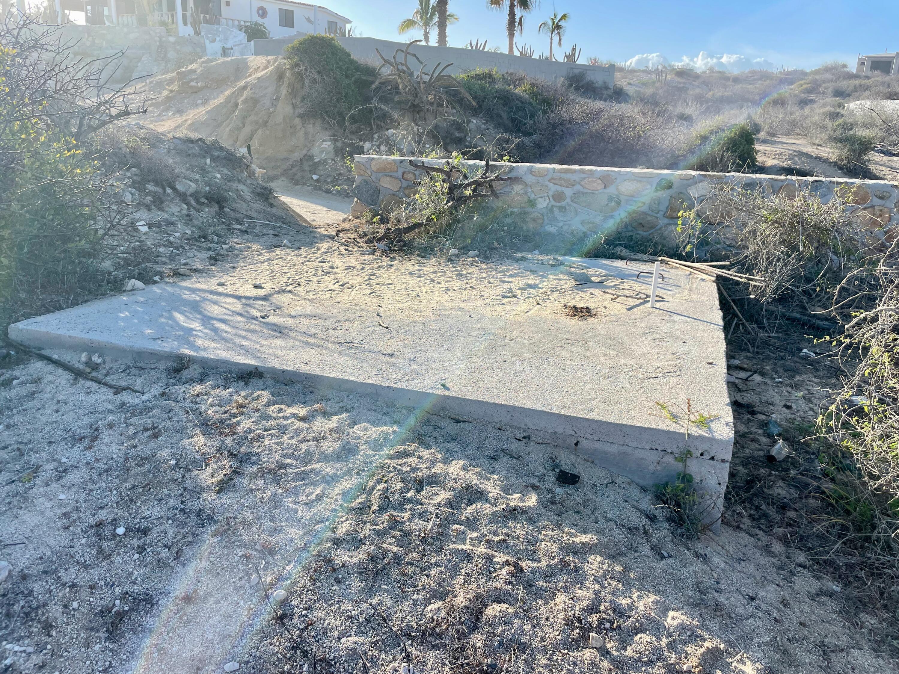 Vinorama Beachfront Lot 9
