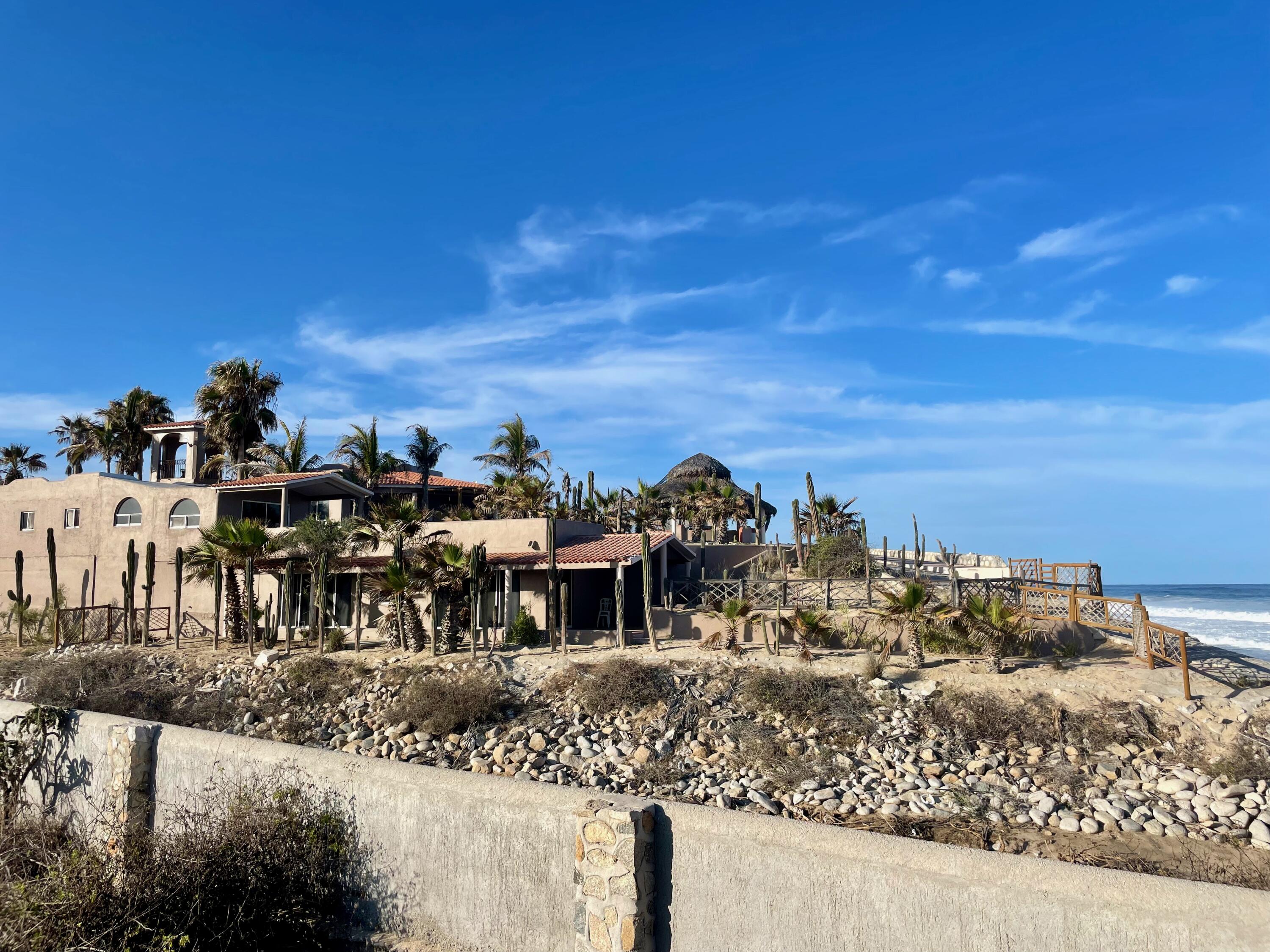 Vinorama Beachfront Lot 9