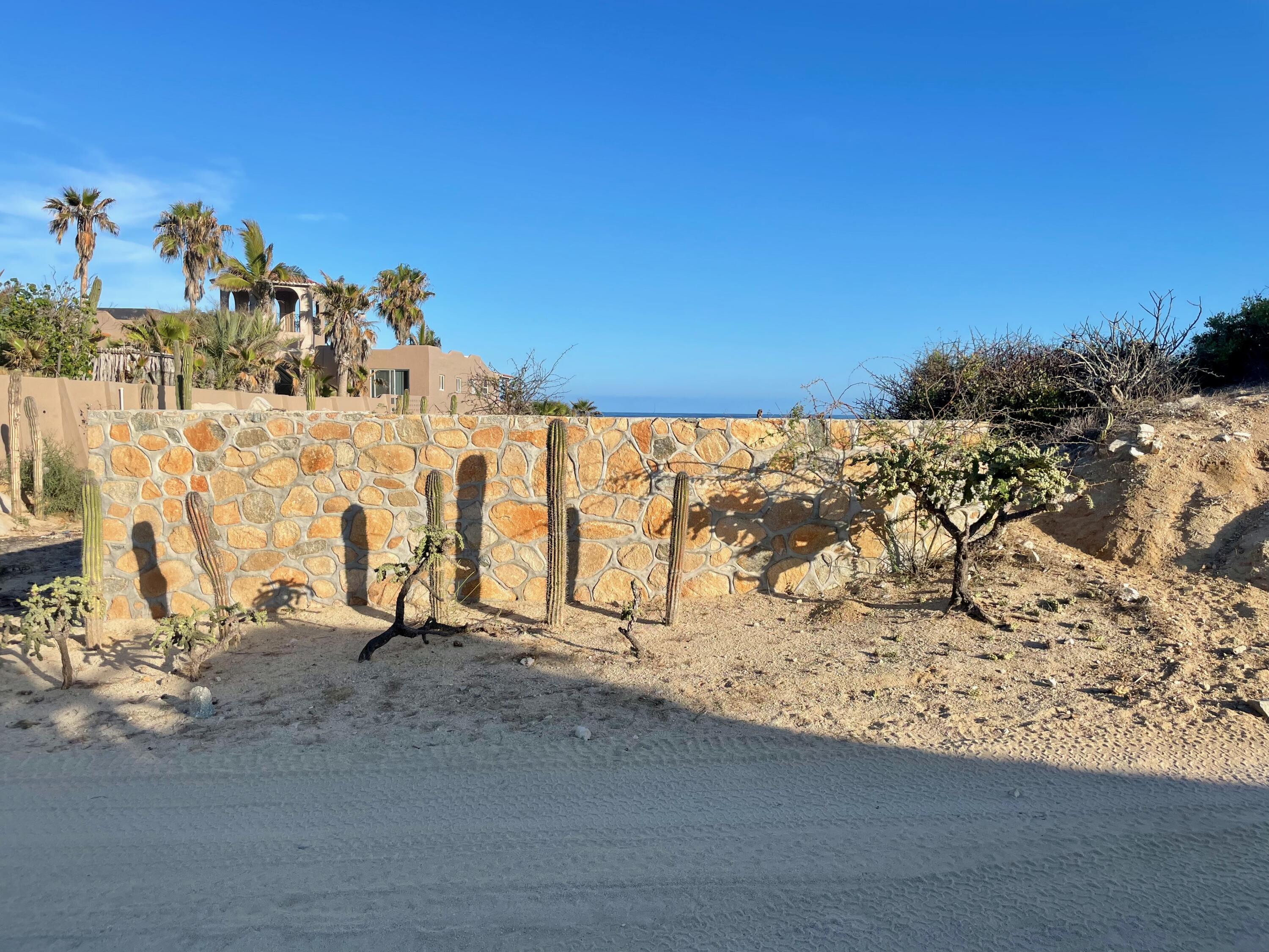 Vinorama Beachfront Lot 9
