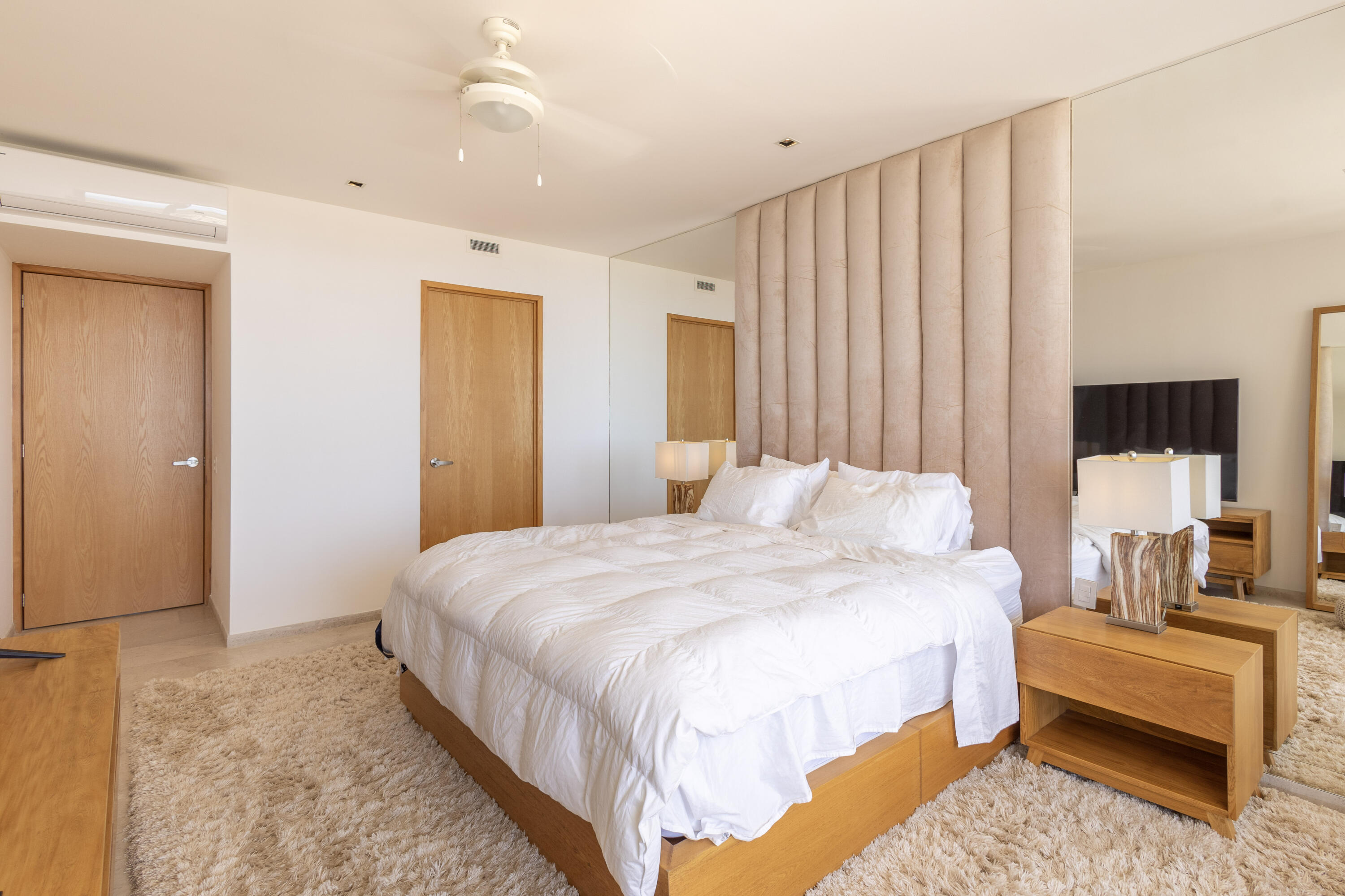Solaria D102