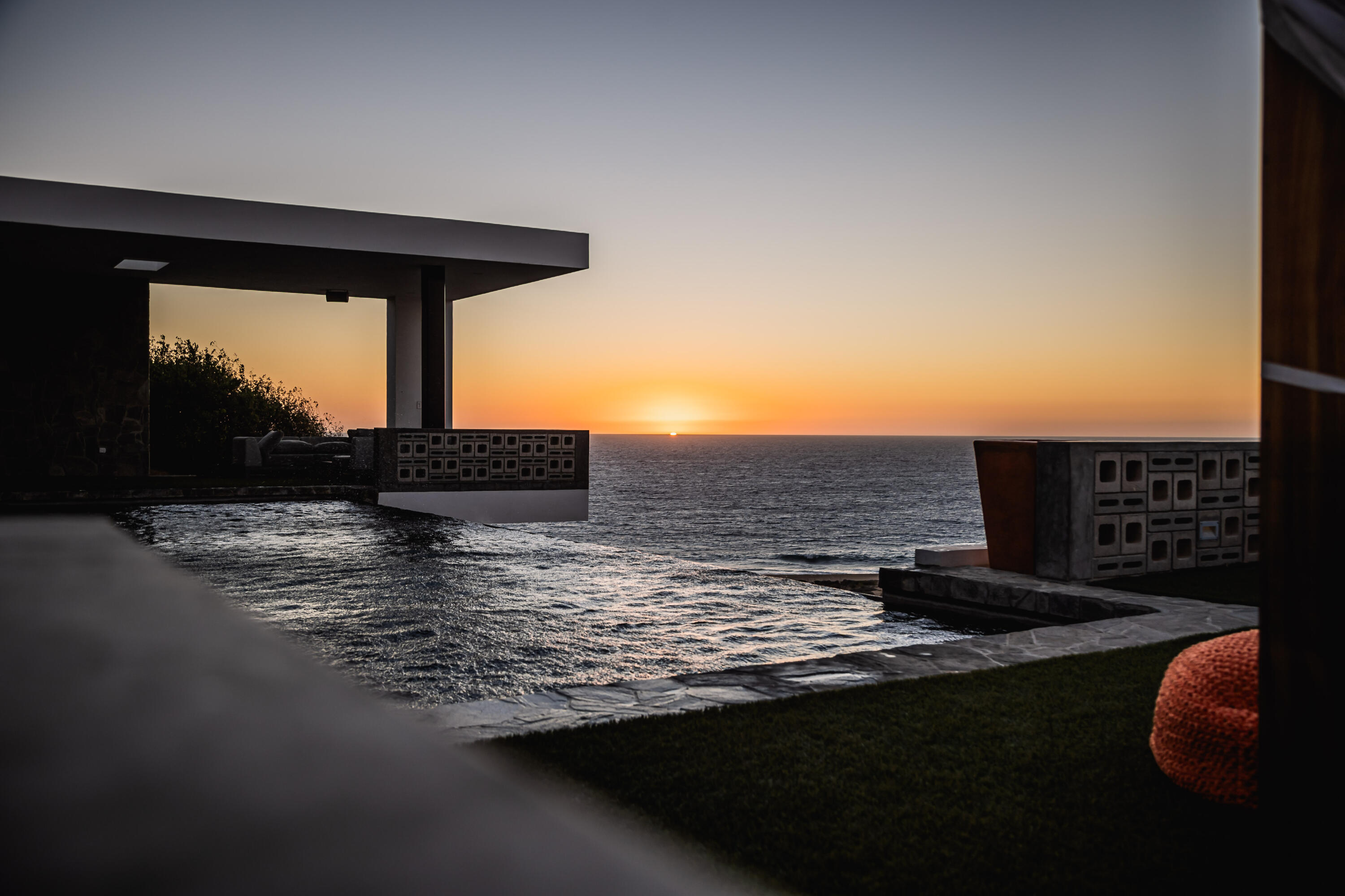 Villa Voladizo