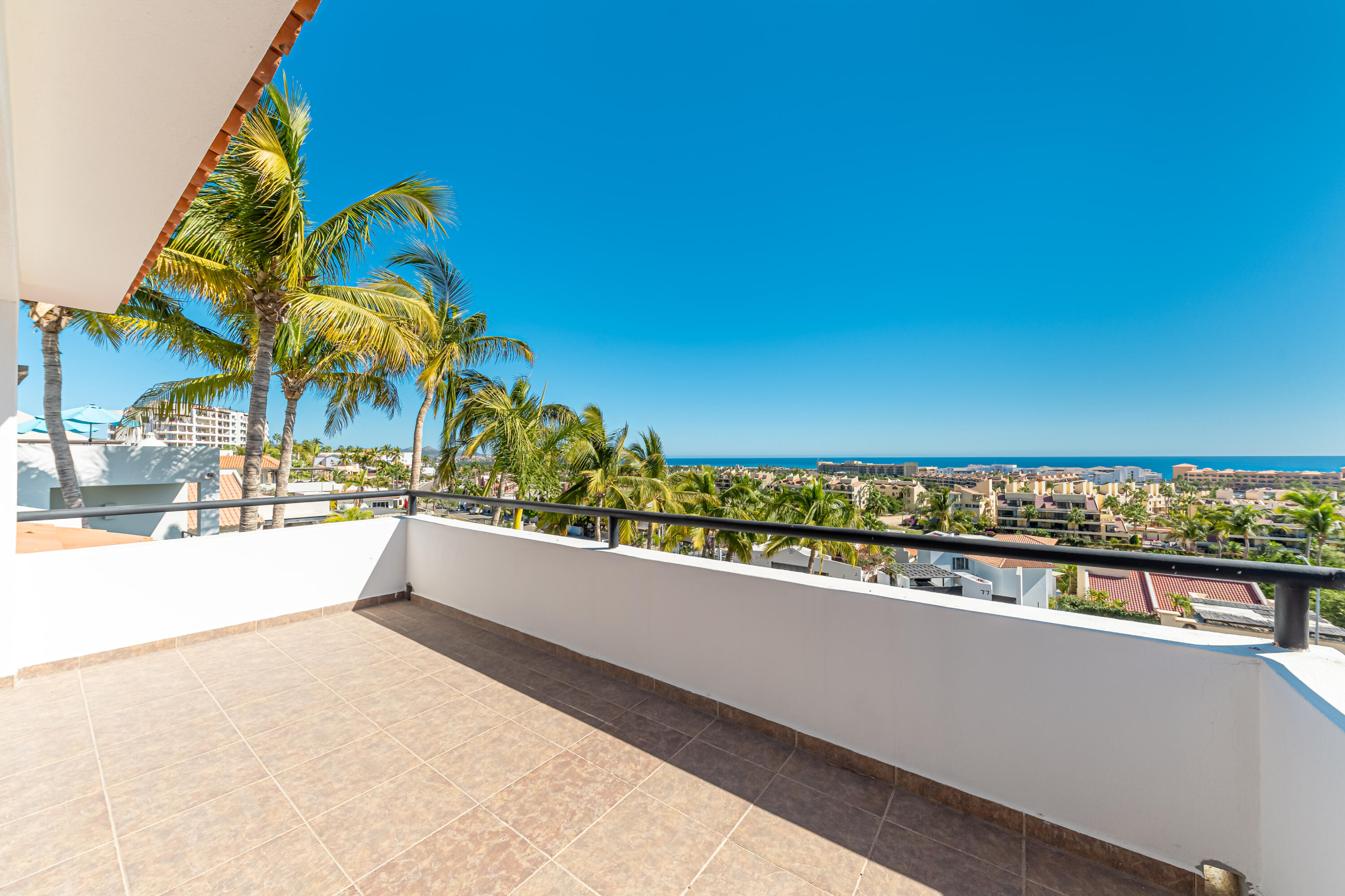 Casa 80 Paseo Finisterra