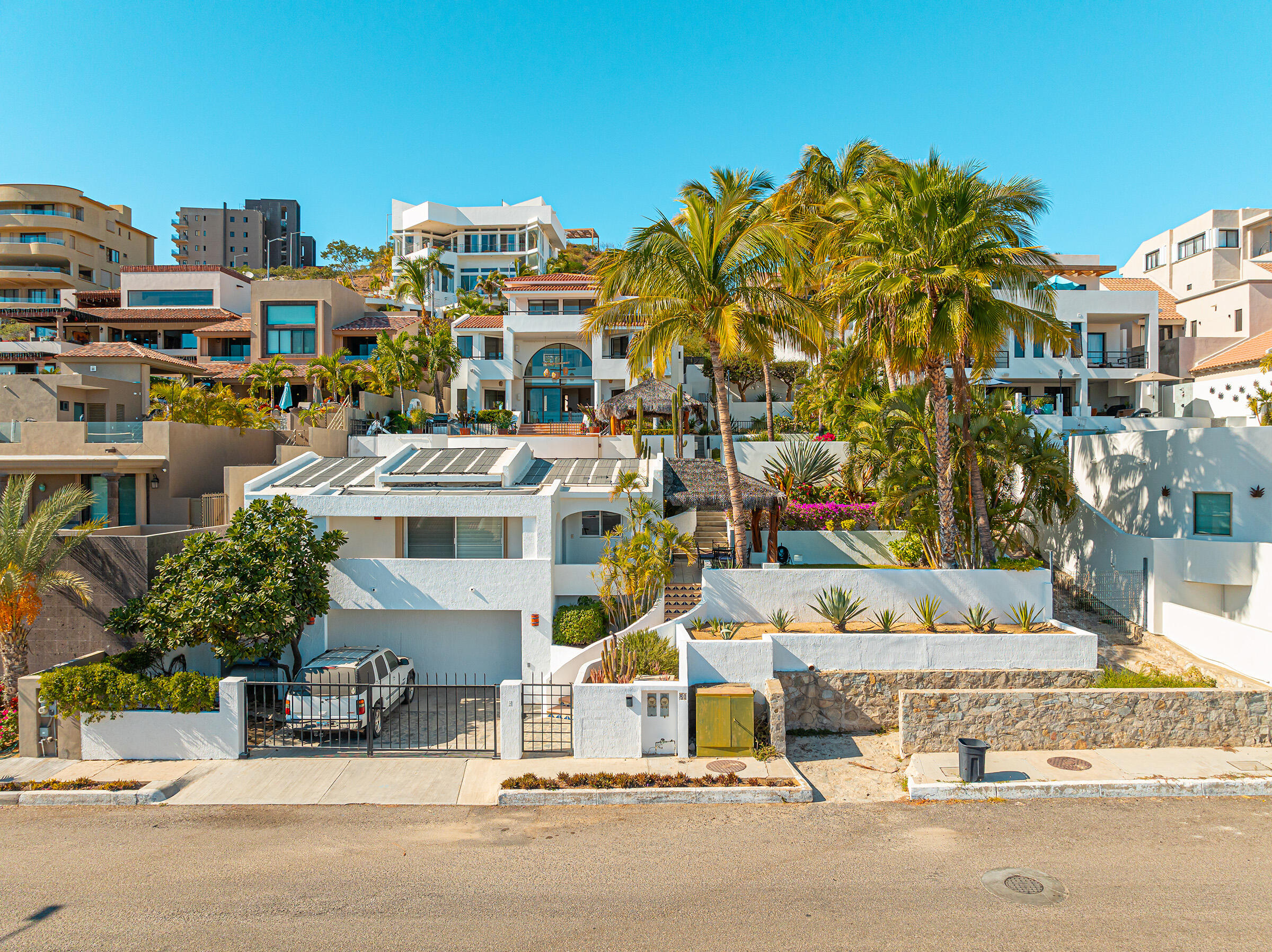 Casa 80 Paseo Finisterra