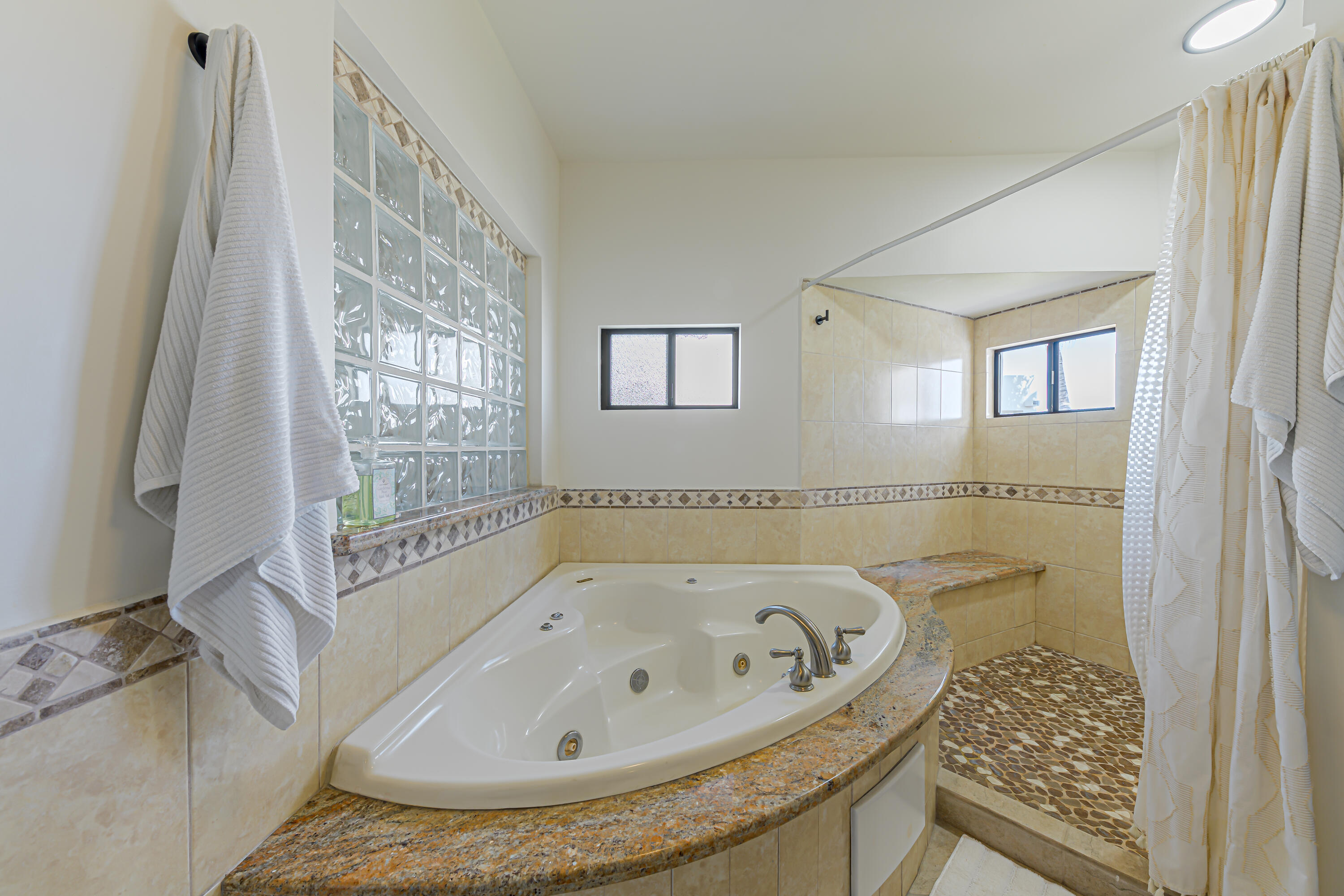 Casa 80 Paseo Finisterra