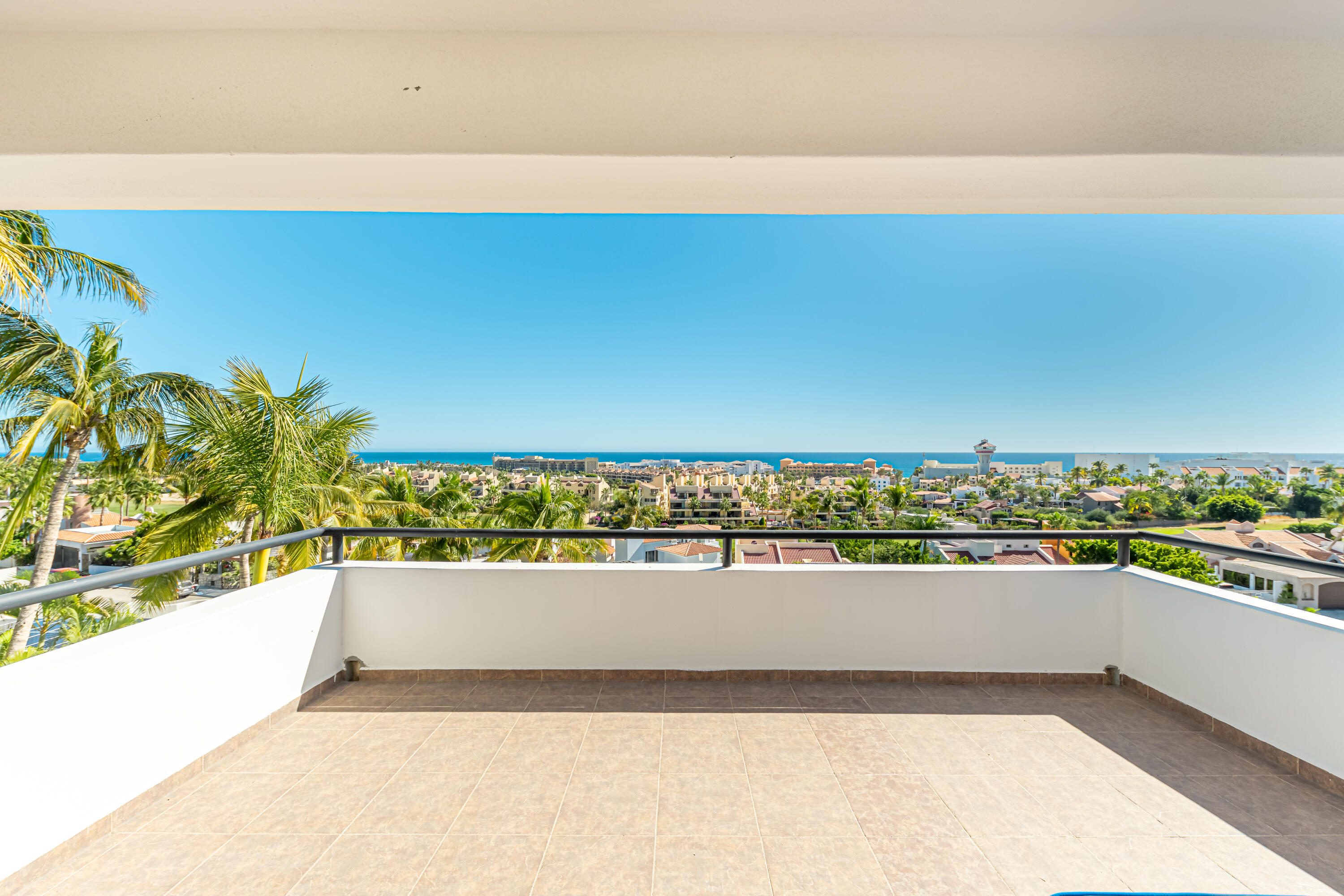 Casa 80 Paseo Finisterra