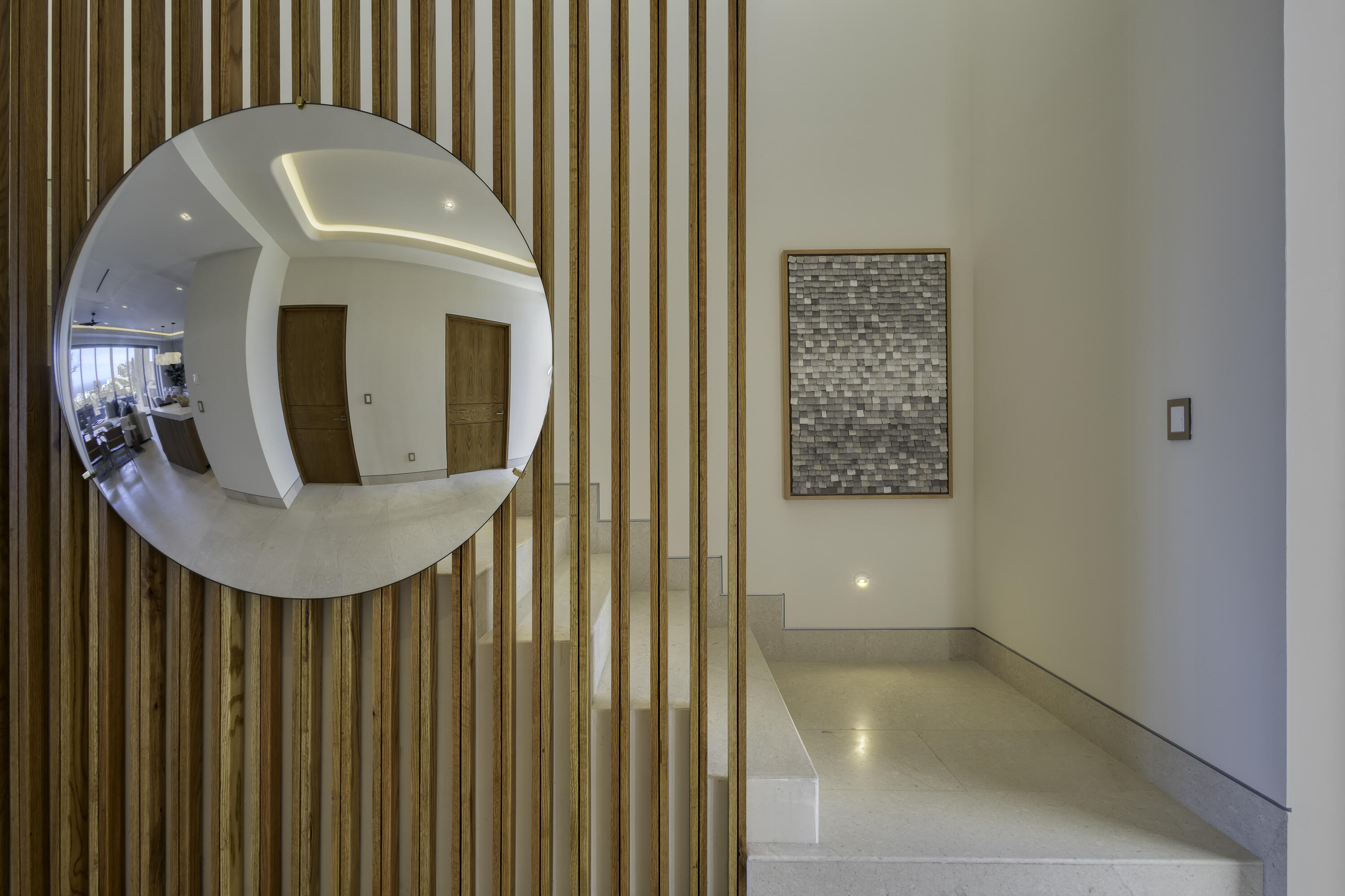 Solesta Luxury Residence 22F