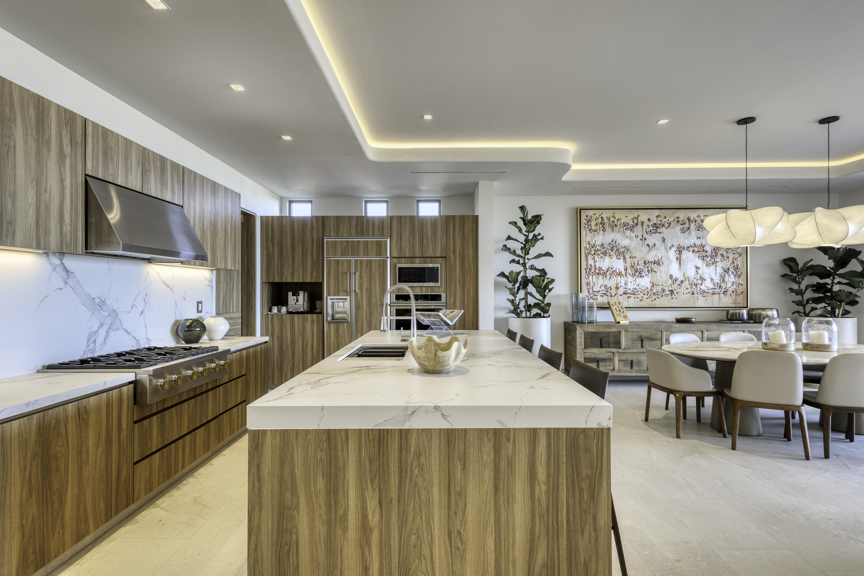 Solesta Luxury Residence 22F