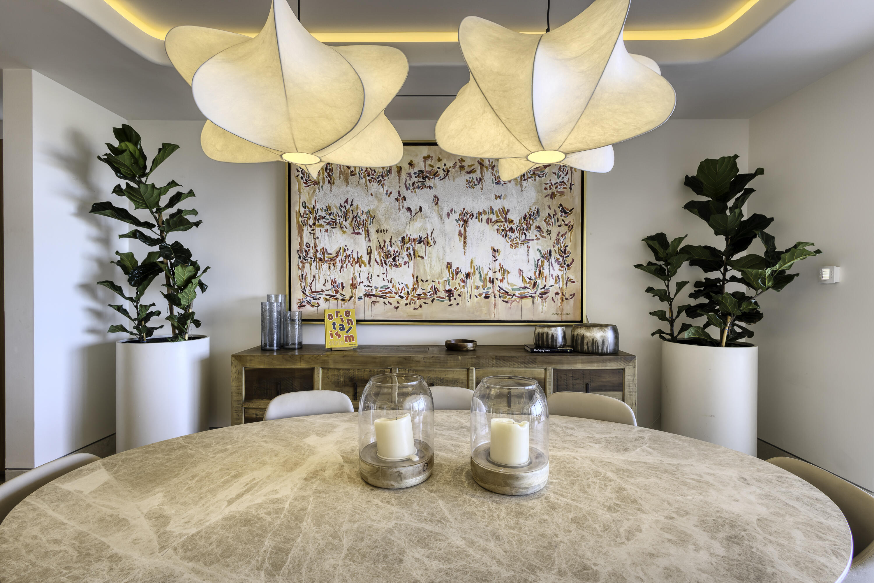 Solesta Luxury Residence 22F