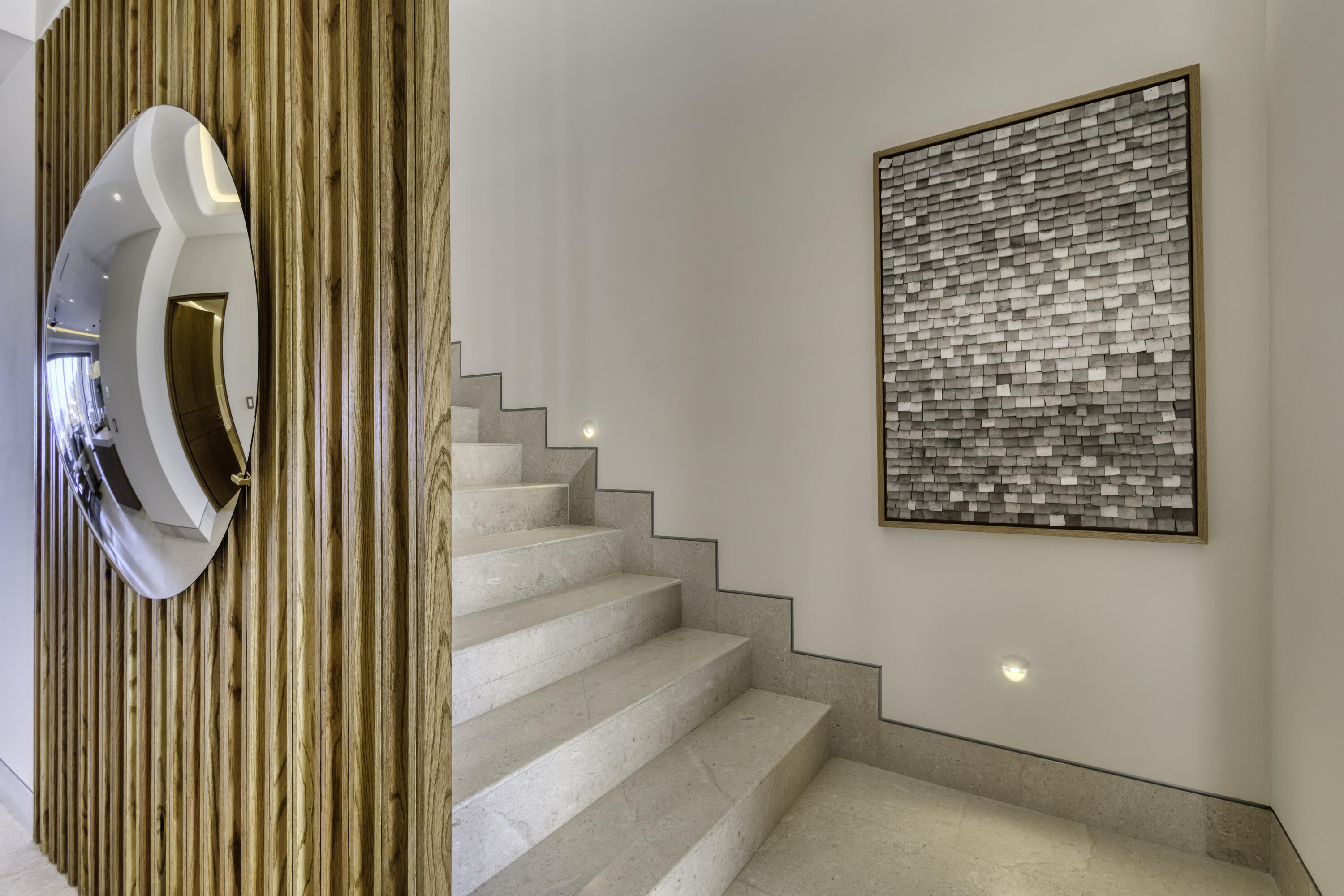 Solesta Luxury Residence 22F