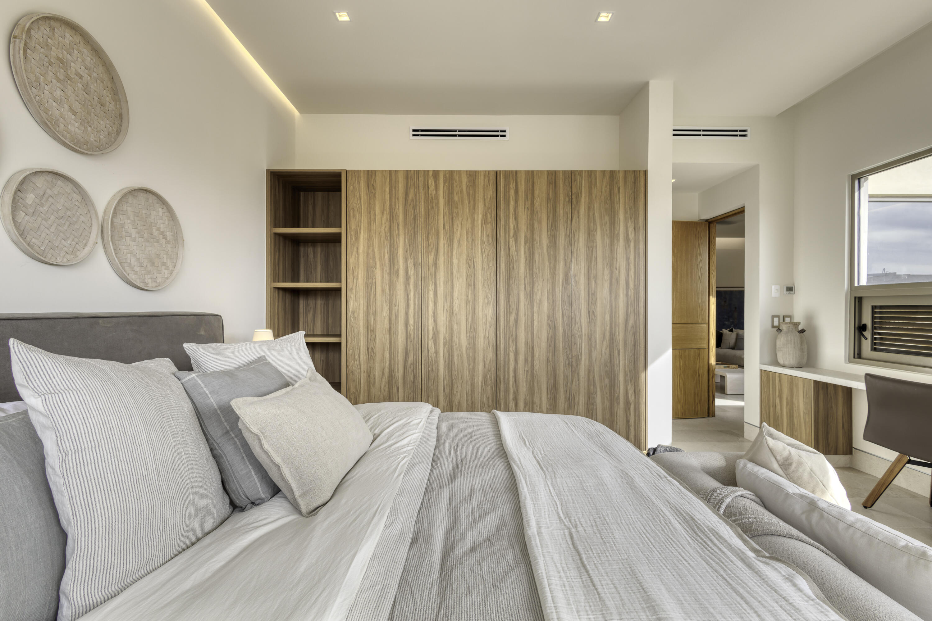 Solesta Luxury Residence 22F