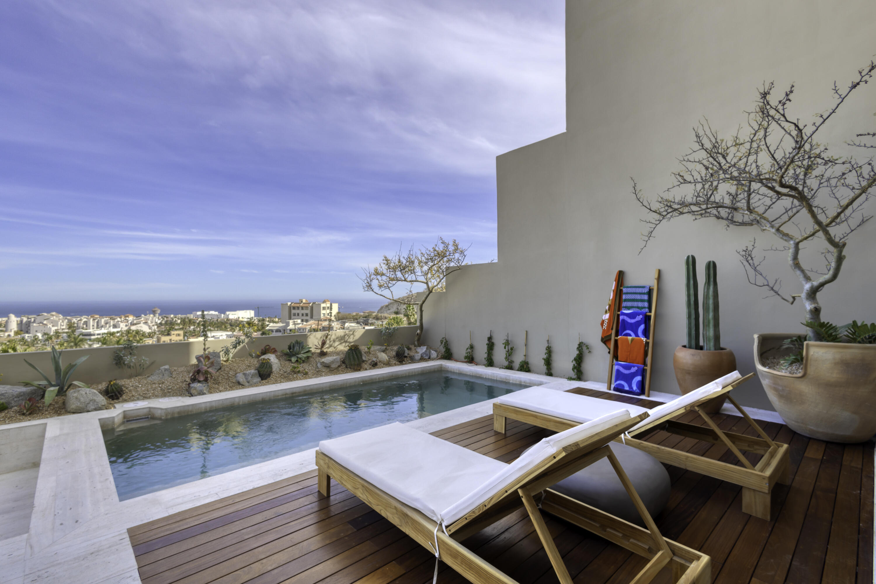Solesta Luxury Residence 22F