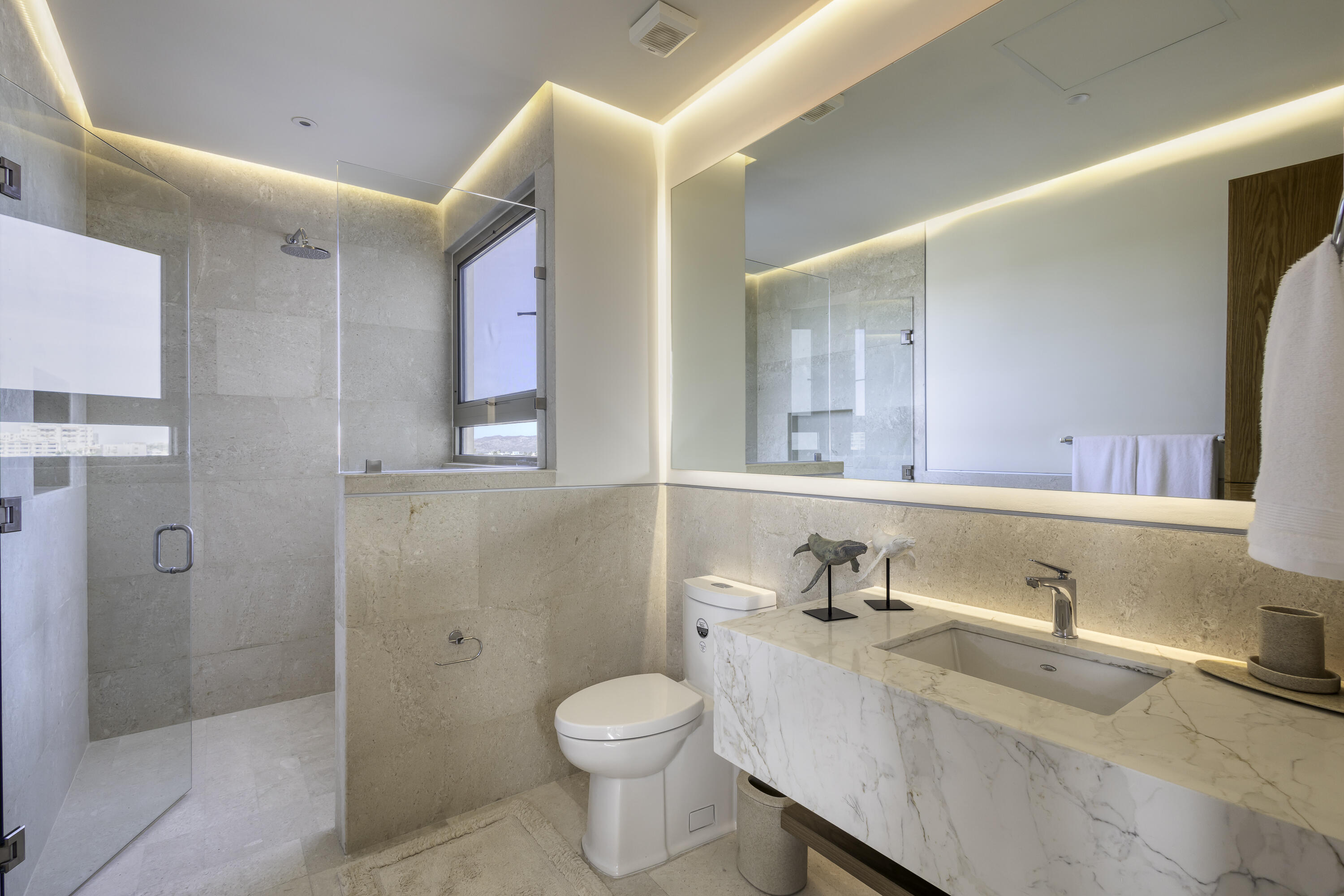 Solesta Luxury Residence 22F