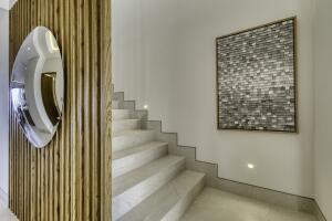 Solesta Luxury Residence 23F