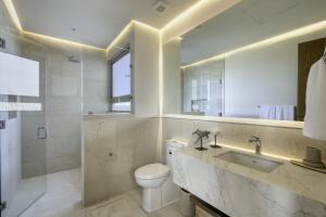 Solesta Luxury Residence 23F