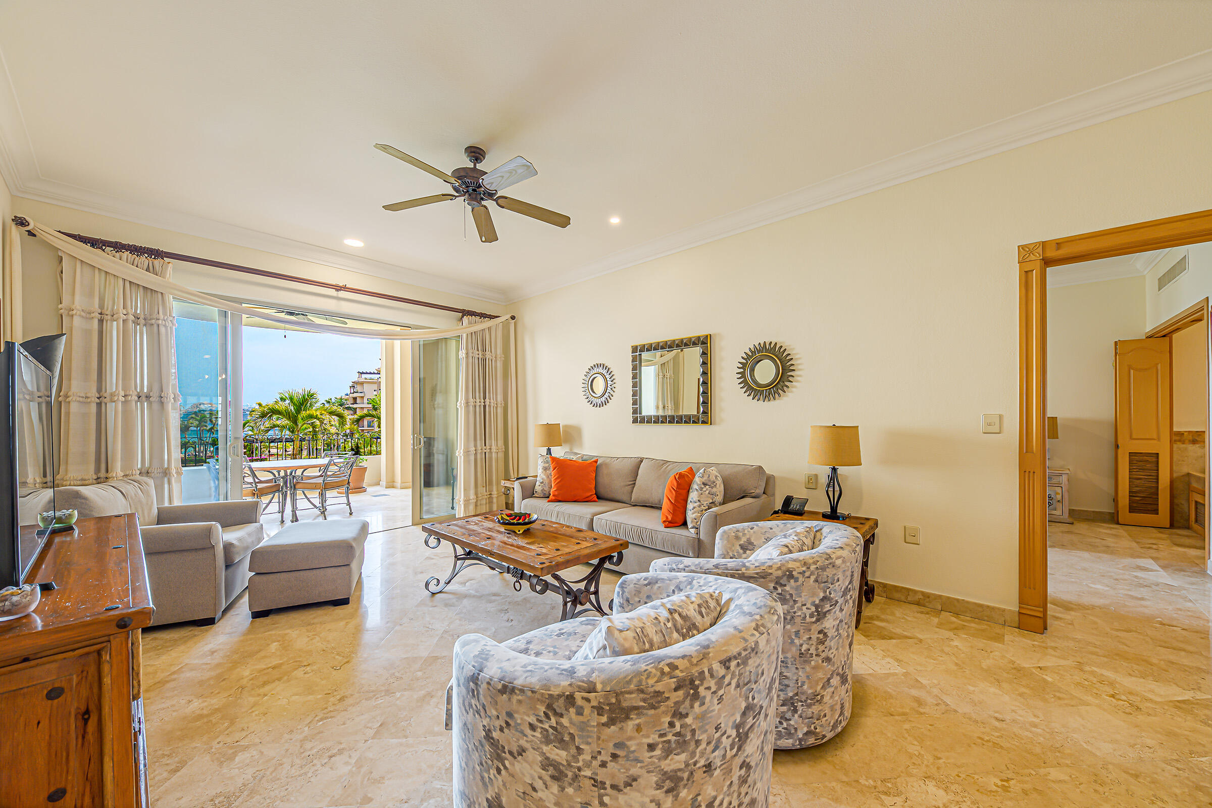 Villa La Estancia 2301