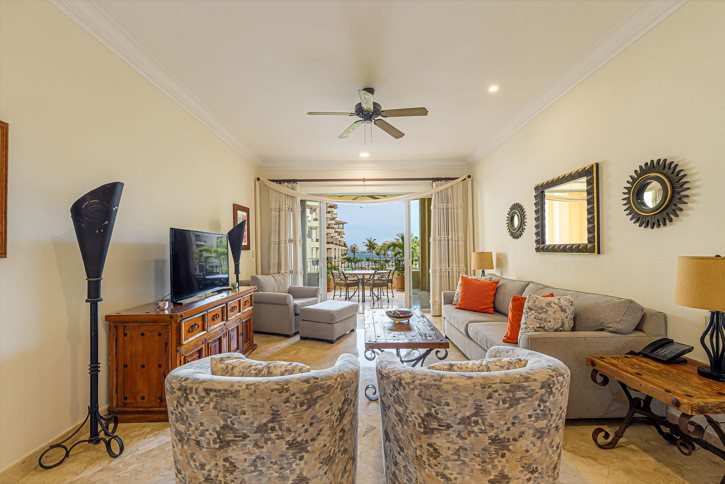 Villa La Estancia 2301