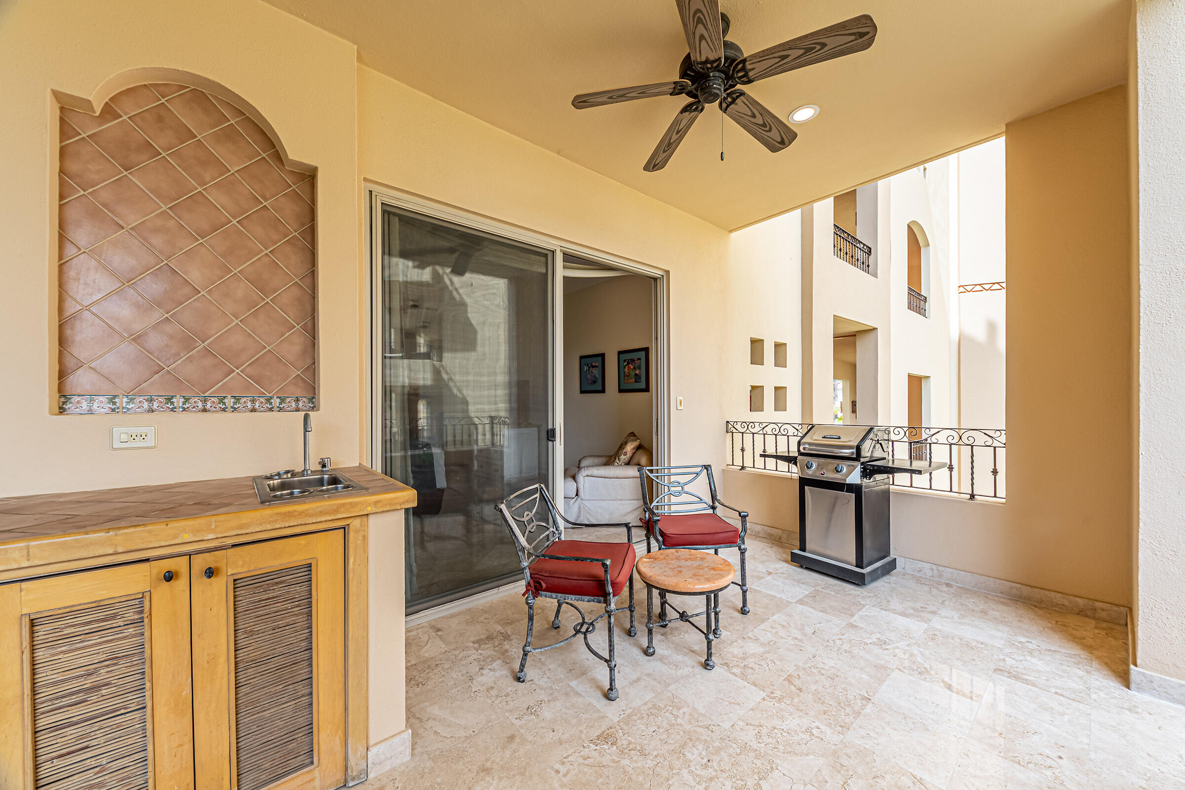 Villa La Estancia 2301